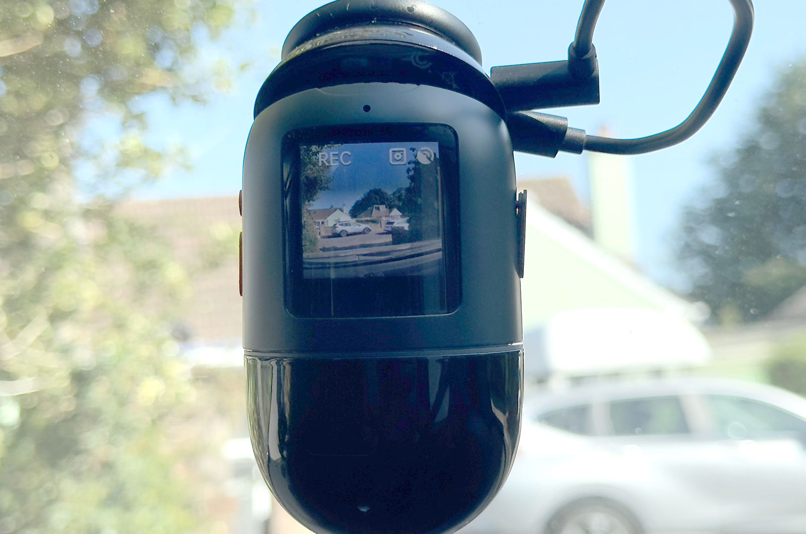 Best dash cams - 70Mai 4K Omni in use
