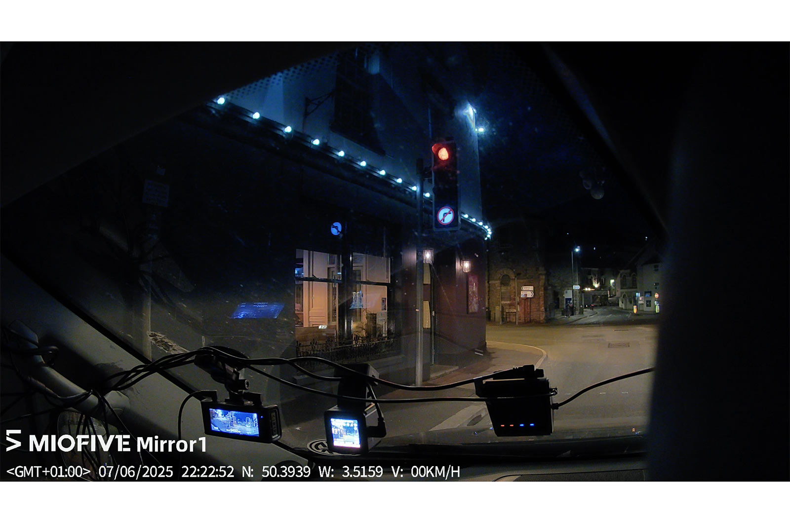 Best dash cams Miofive Mirror 1 night footage