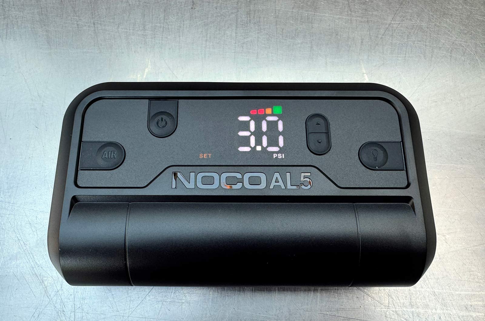 Best tyre inflators - Noco Air AL5 display