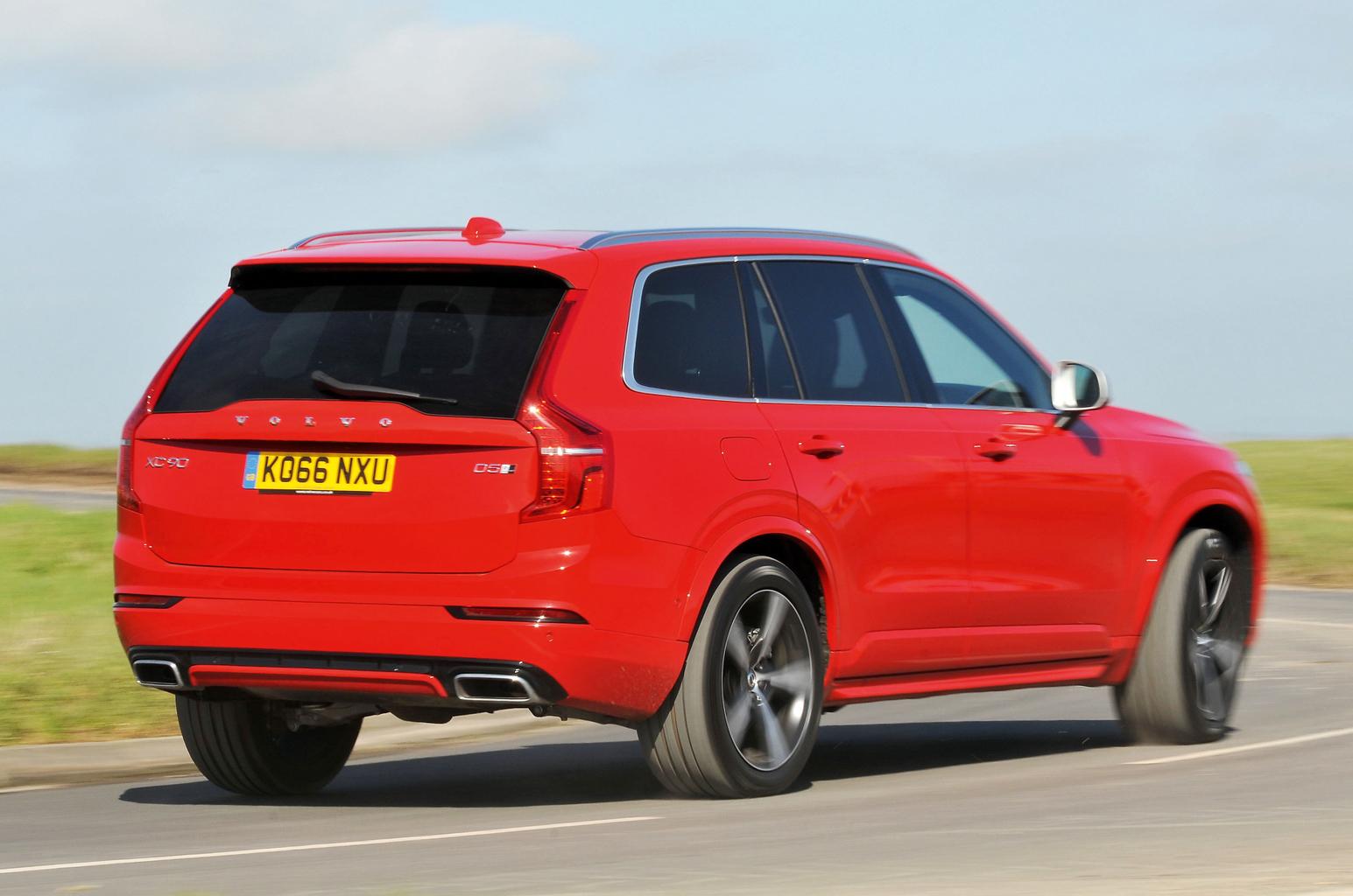 New Land Rover Discovery vs Audi Q7 vs Volvo XC90