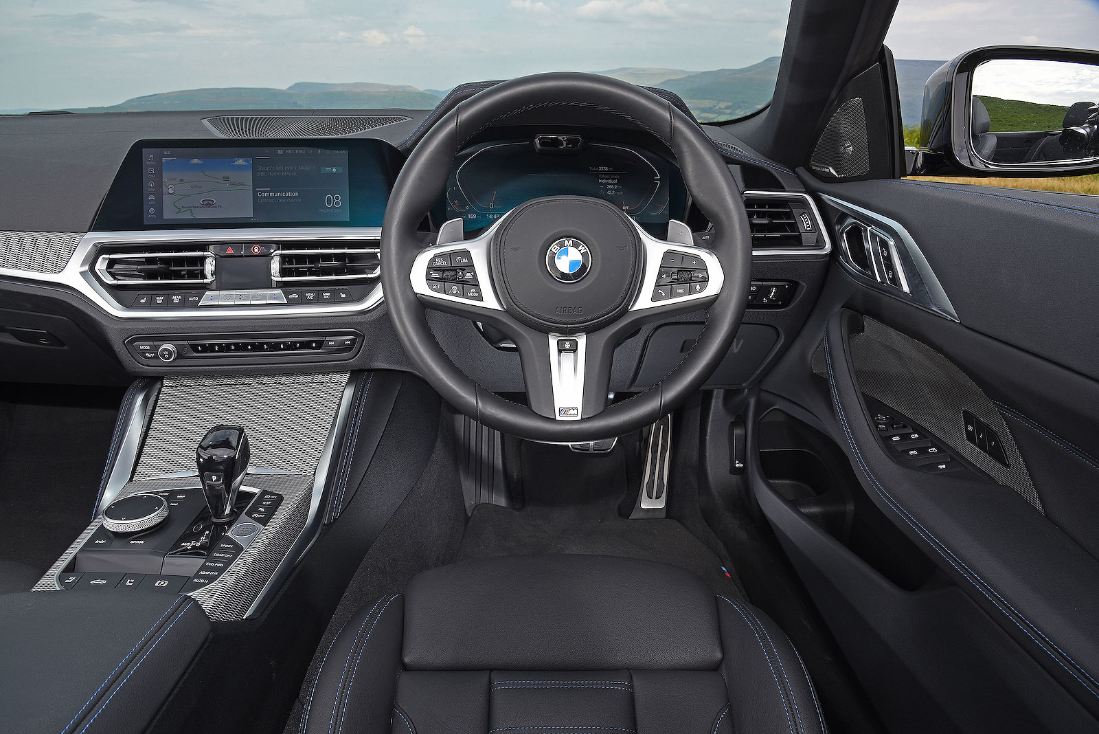Used BMW 4 Series Convertible 2021-present interior dashboard