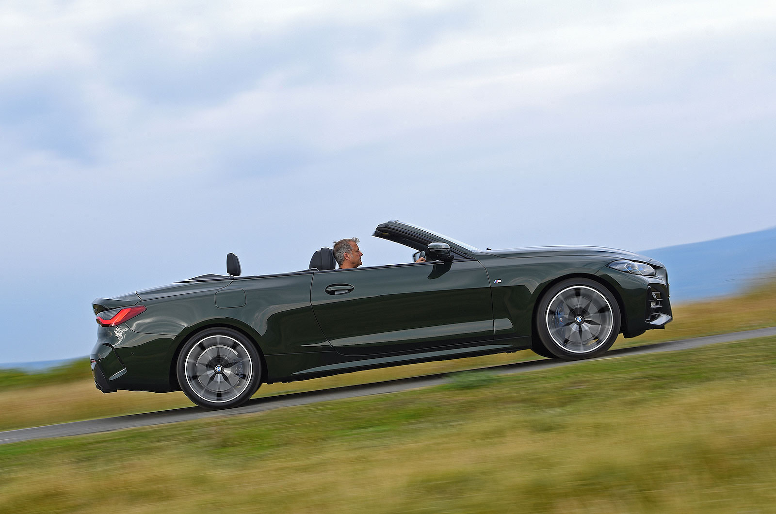 Used BMW 4 Series Convertible 2021-present right driving