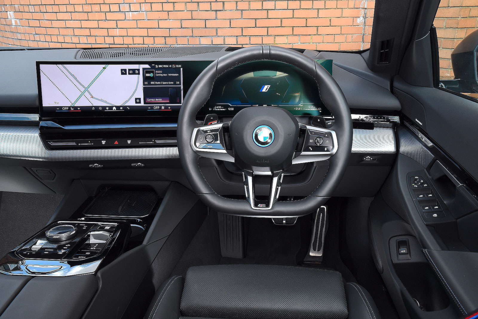 BMW 5 Series Touring dashboard