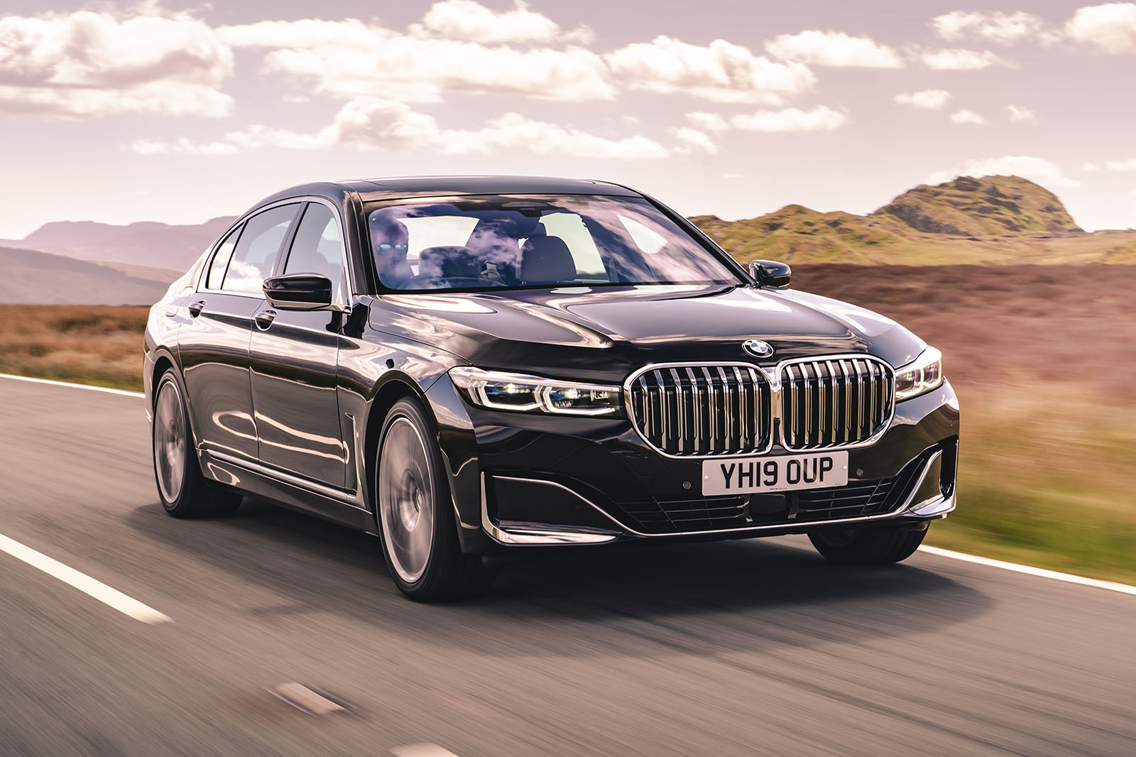 BMW 7 Series 2020 UK Front right tracking shot