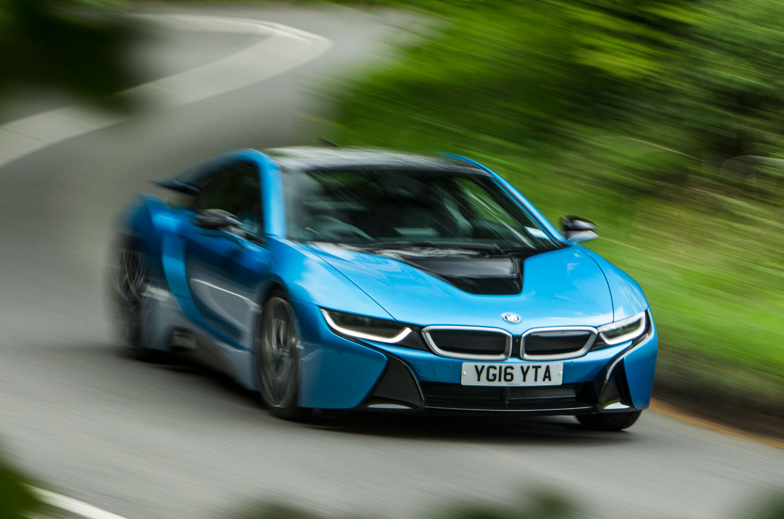 BMW i8