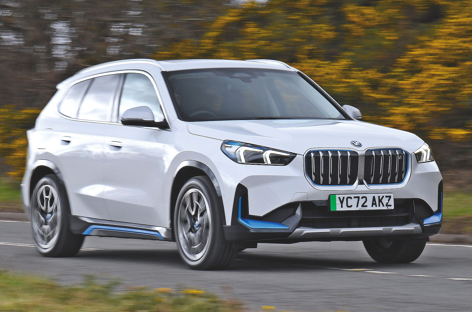 BMW iX1 front right driving