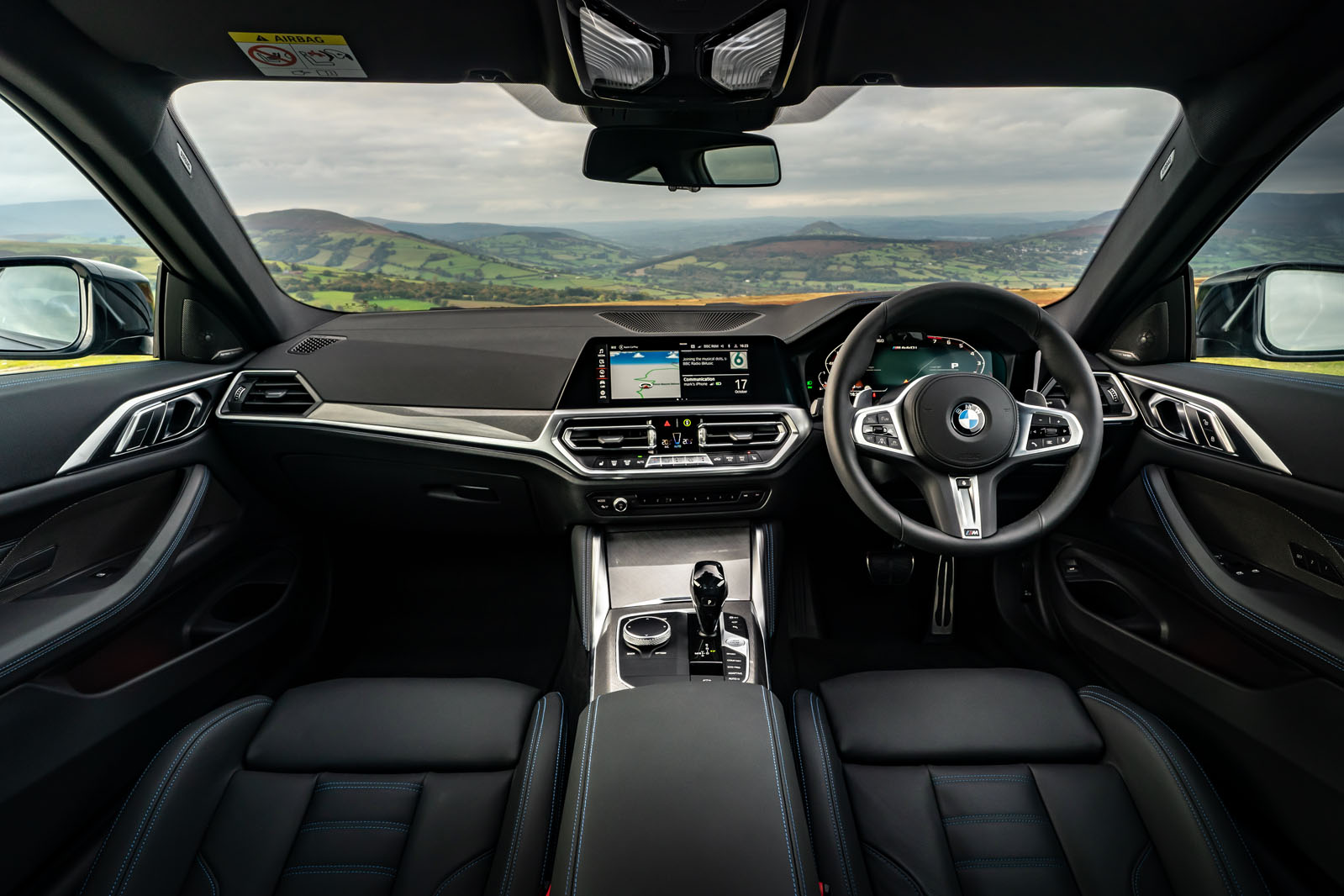 BMW 4 Series Coupé 2022 dashboard