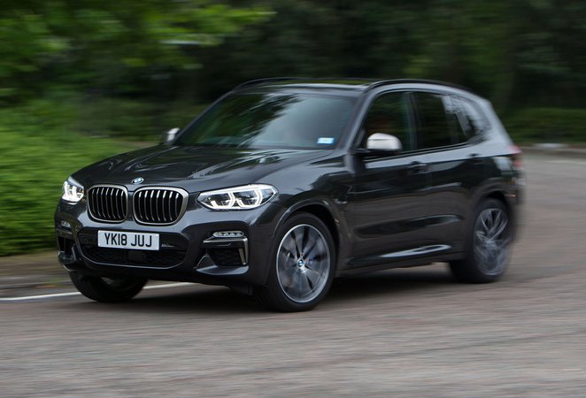 BMW X3 2021 front cornering