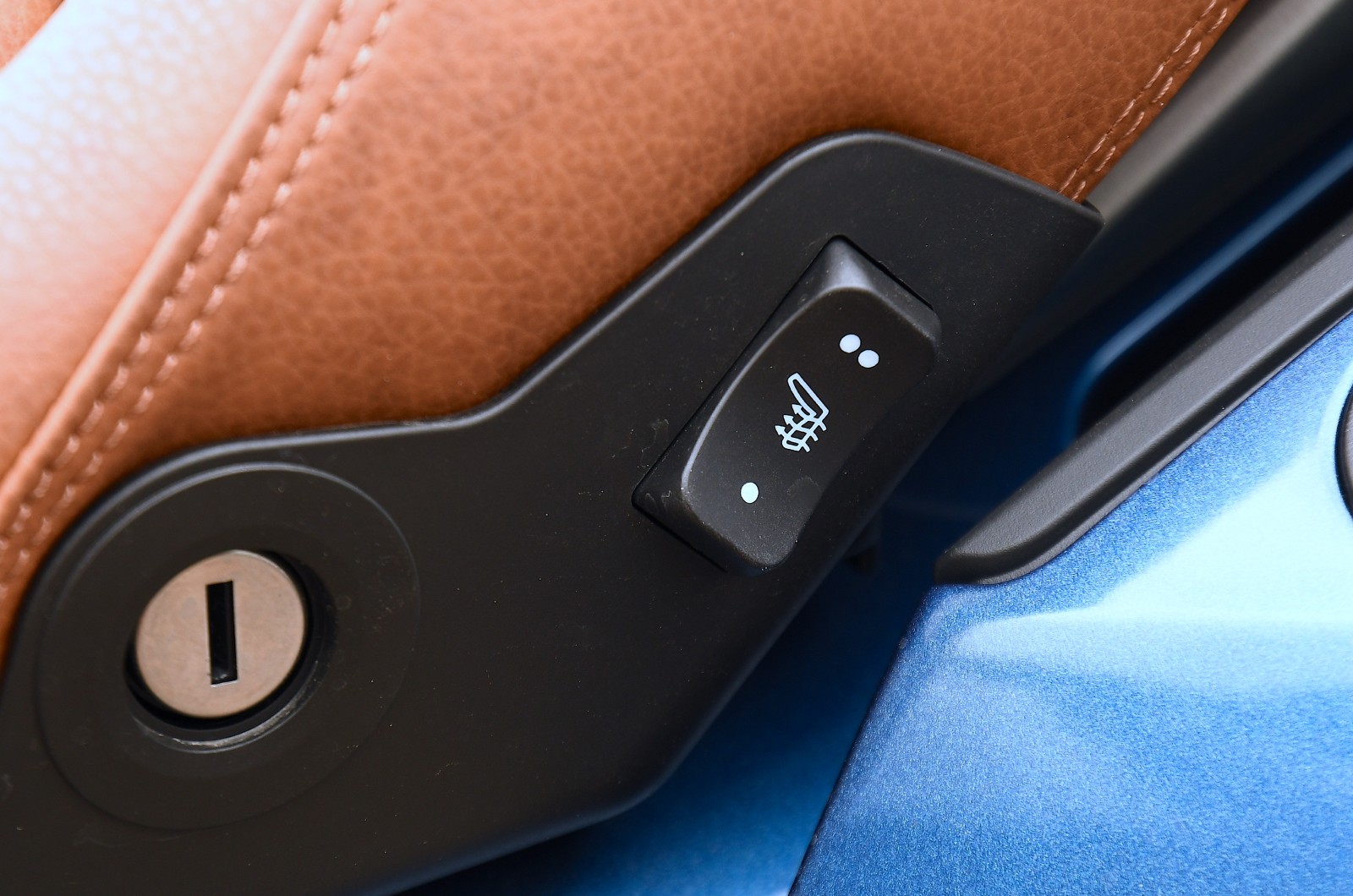 BMW K1600 GTL heated seats