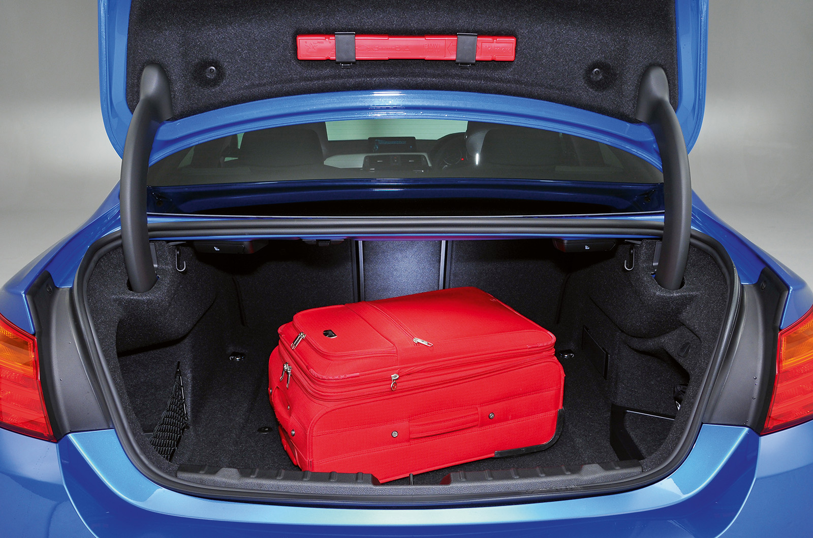 BMW 4 Series boot