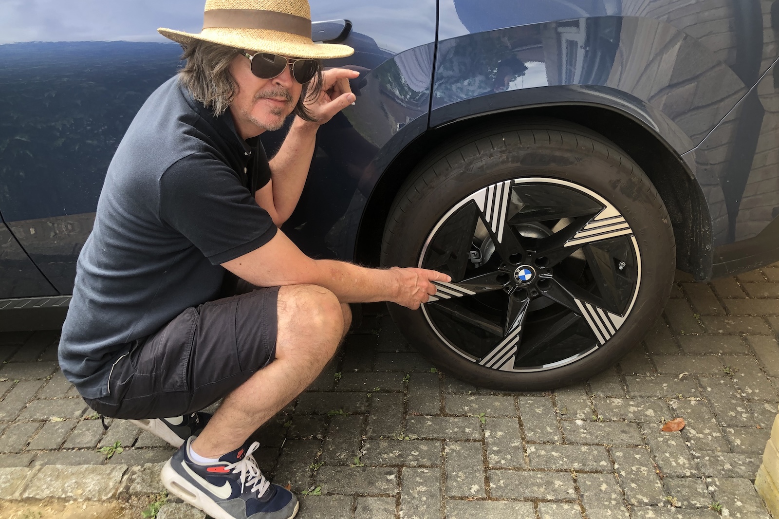 BMW iX3 Mark and wheel