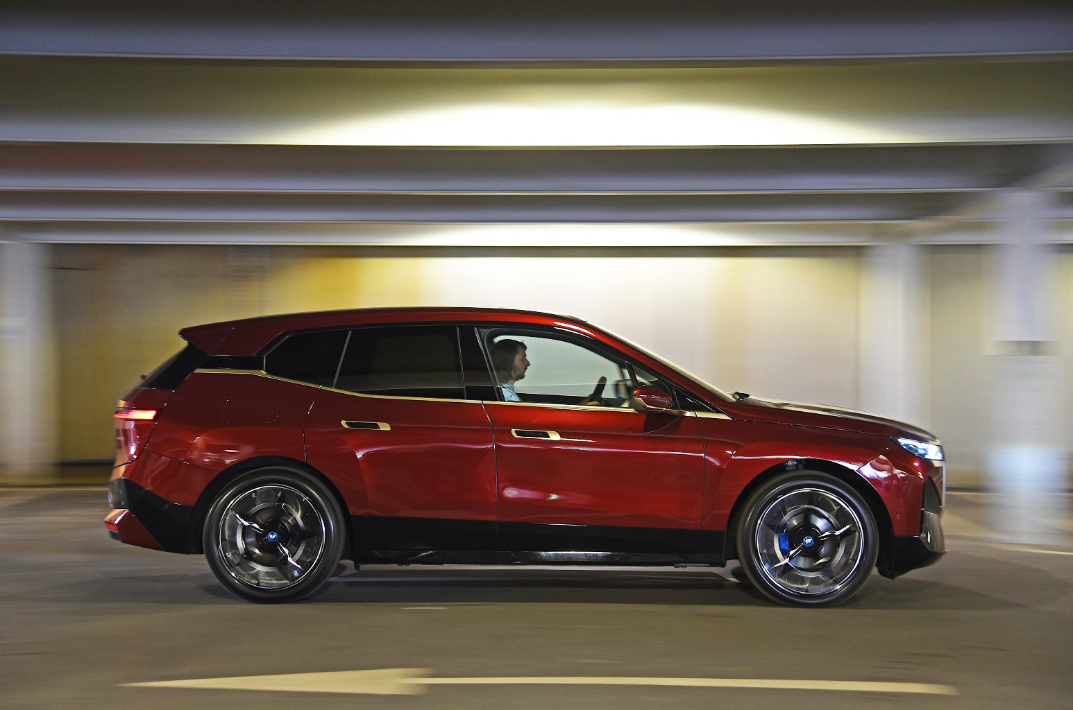 BMW iX 2022 side in car park