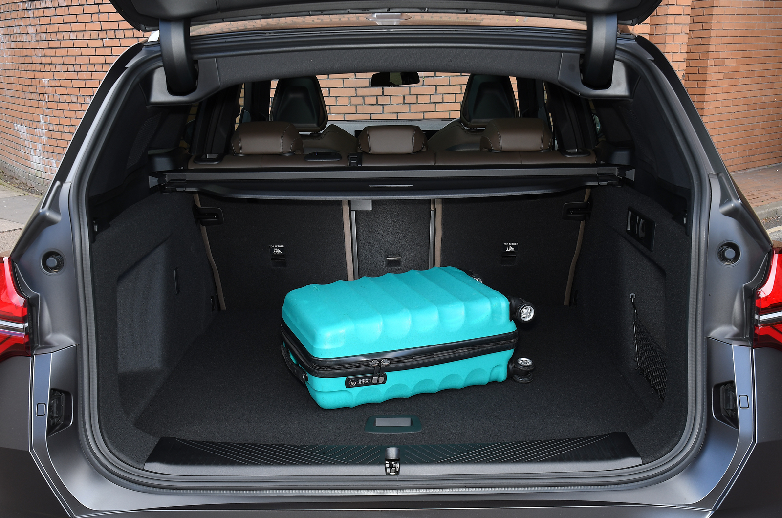 BMW X3 boot