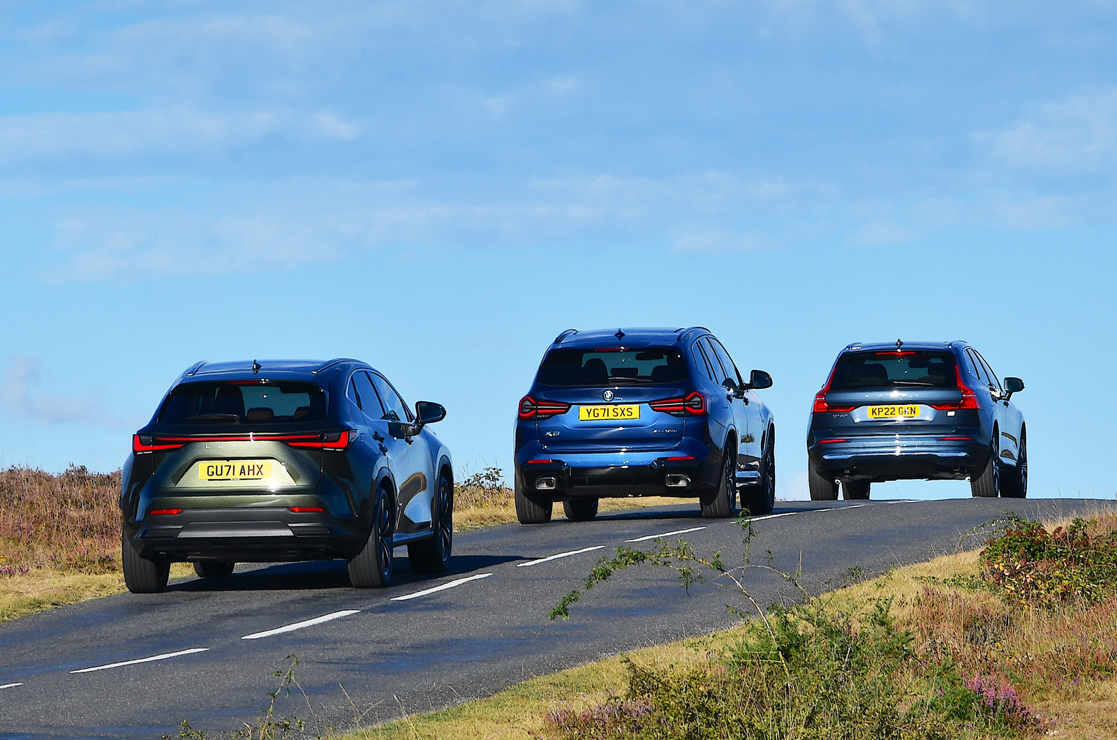 BMW X3 xDrive30e vs Lexus NX 450h vs Volvo XC60 Recharge T5 going over hill