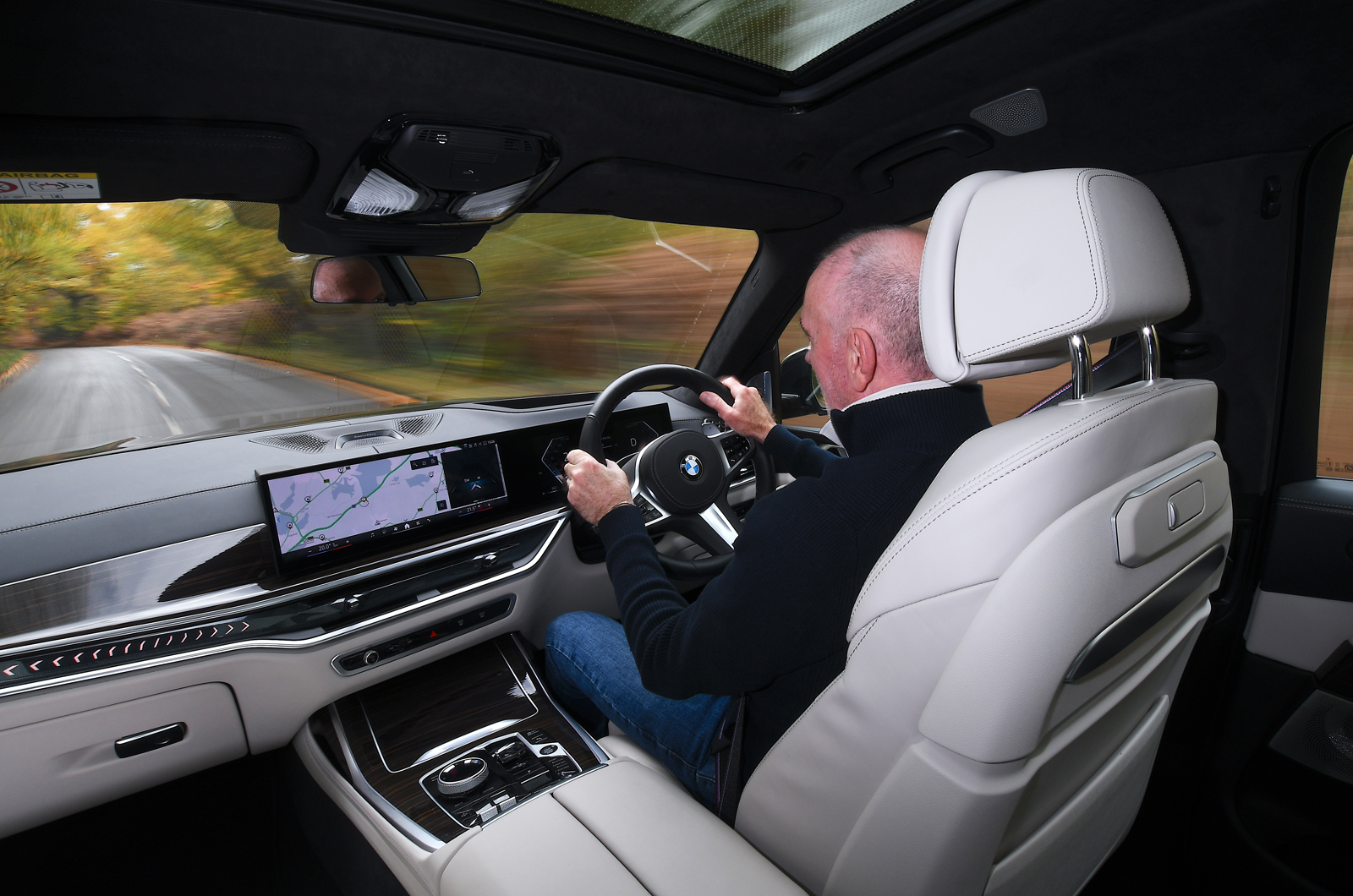BMW X7 dashboard driving