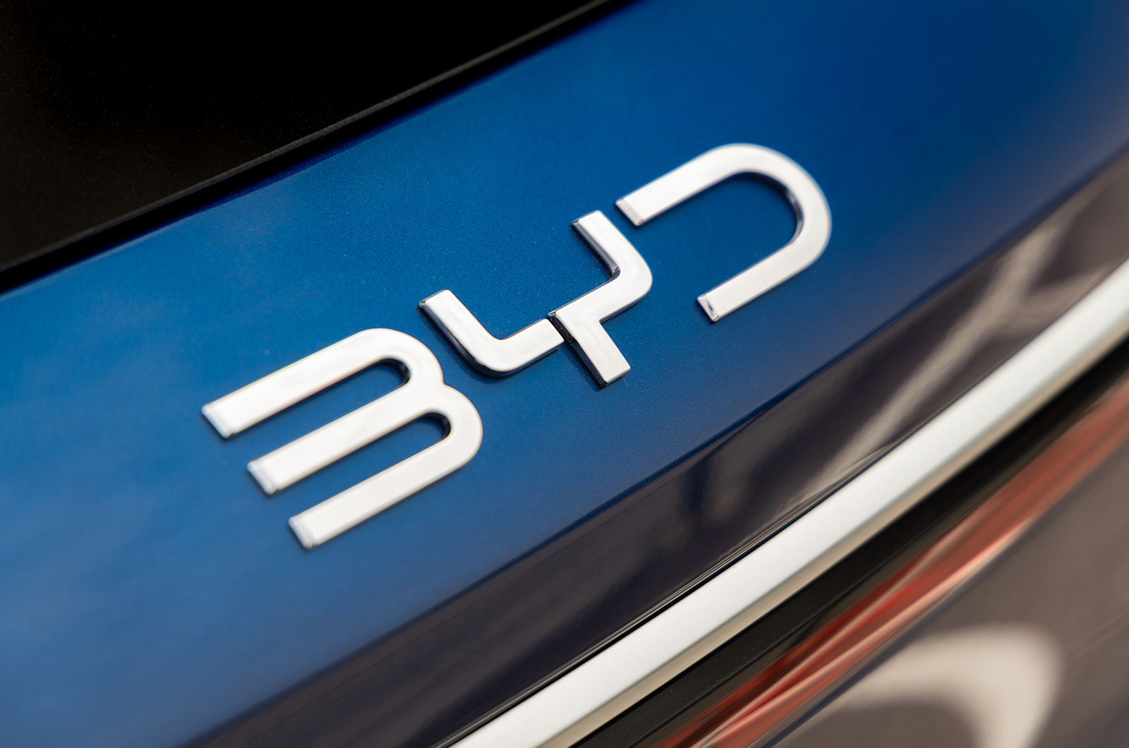 BYD Atto 3 Evo badge