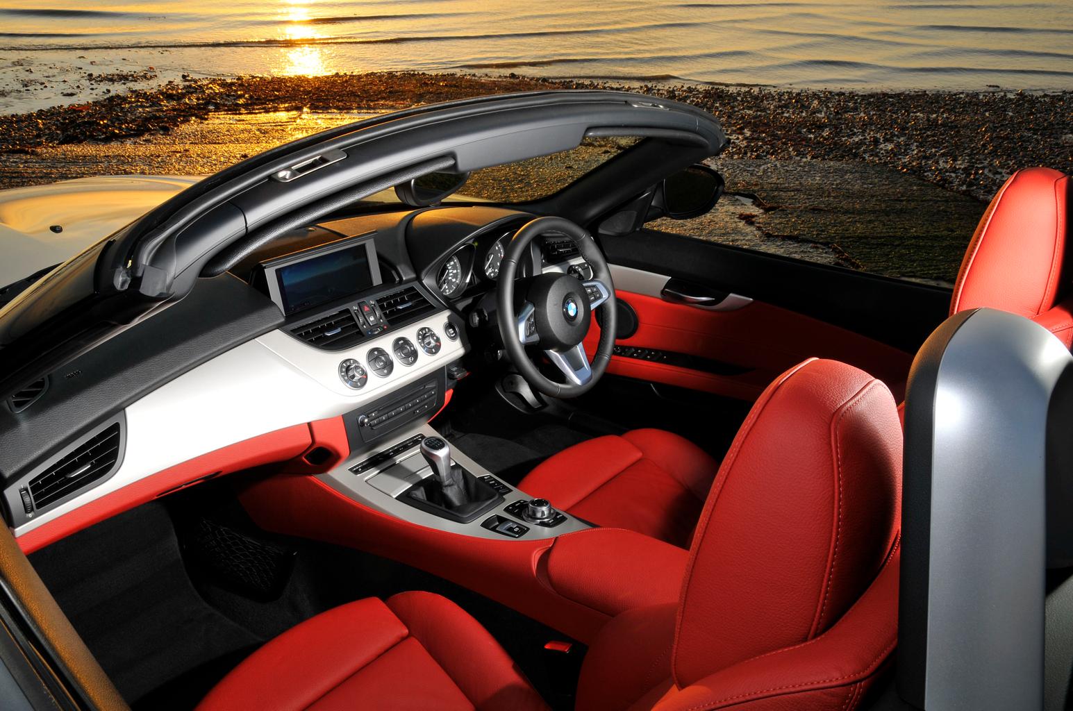 Used test – fun in the sun: Audi TT Roadster vs BMW Z4
