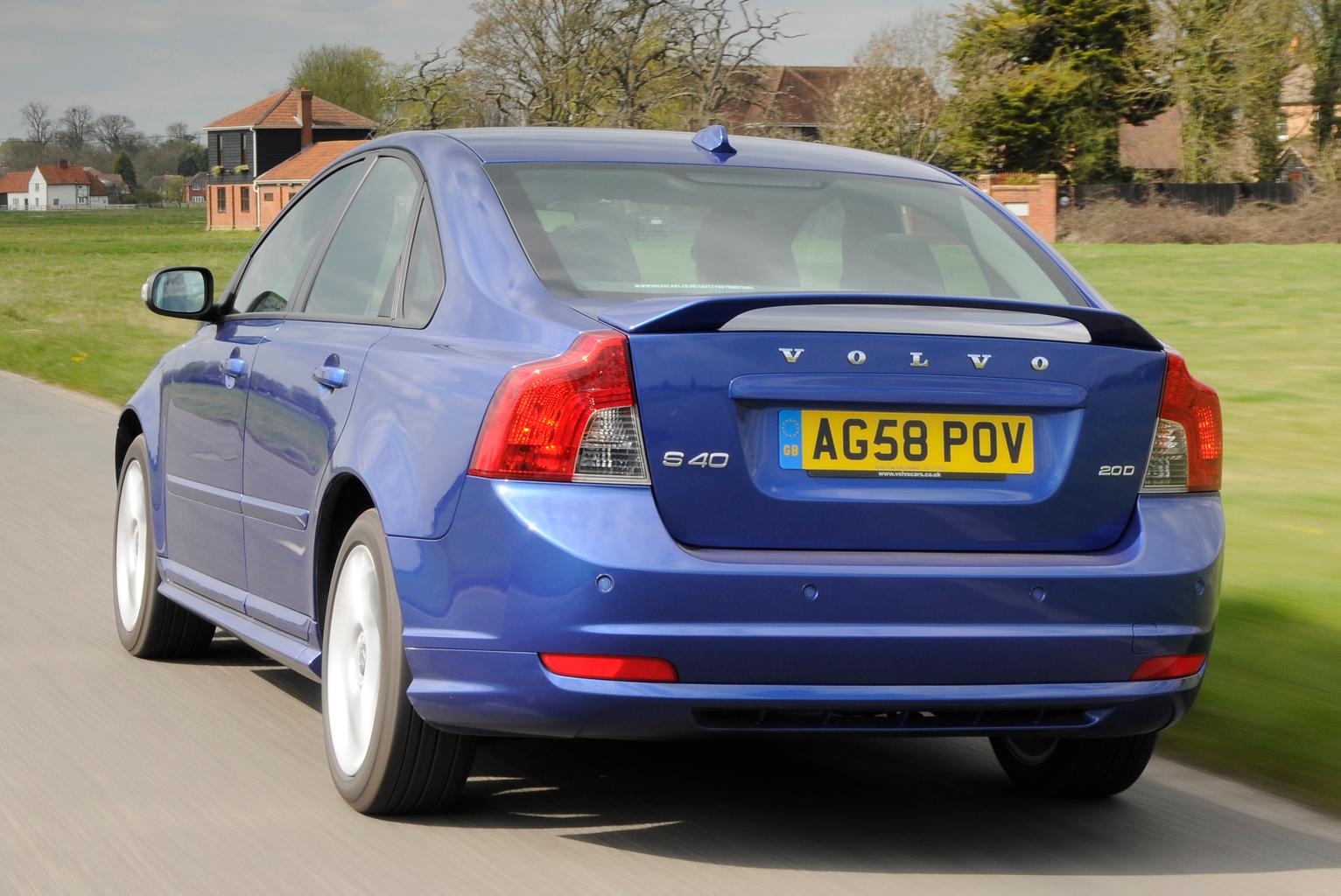 Volvo S40 saloon (04 - 12)