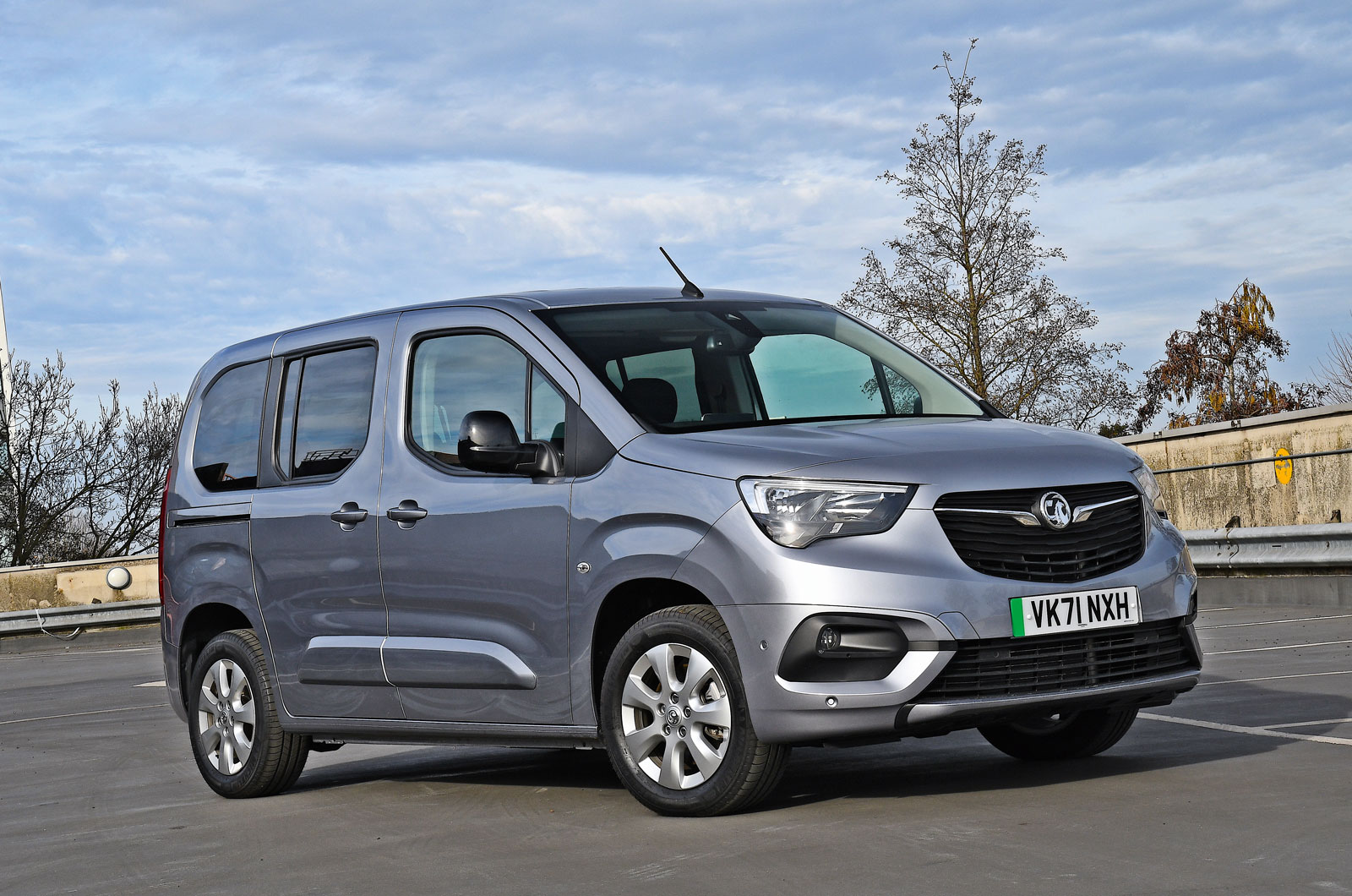 Child car seats Vauxhall Combo Life