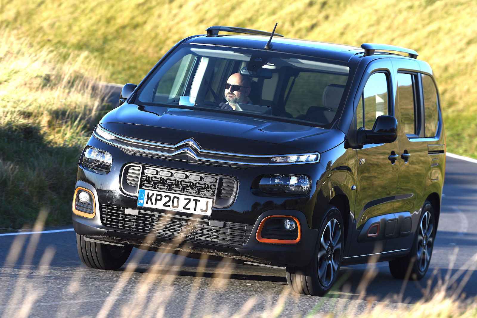 Citroen Berlingo MPV front cornering