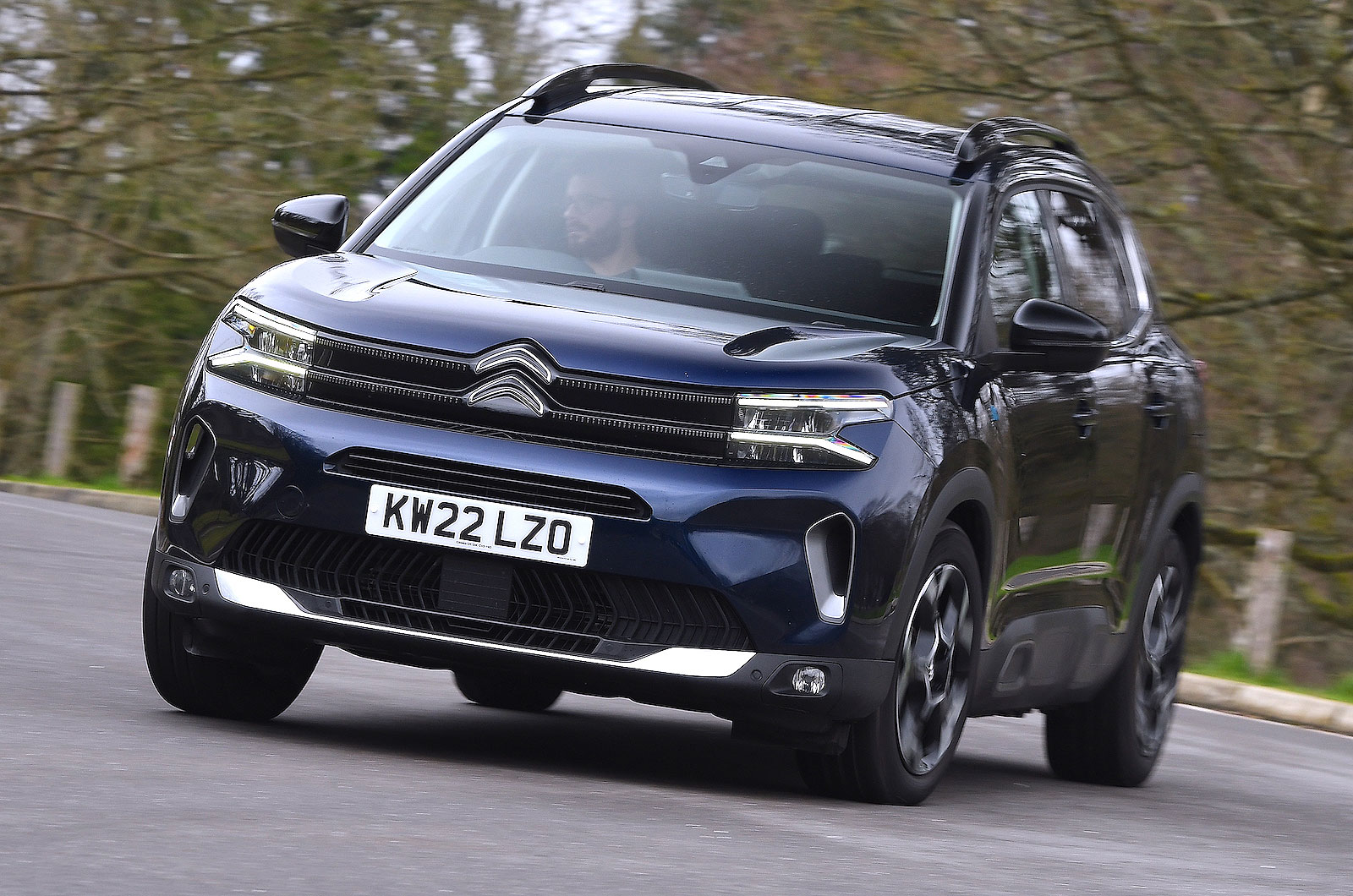 Blue Citroën C5 Aircross front cornering