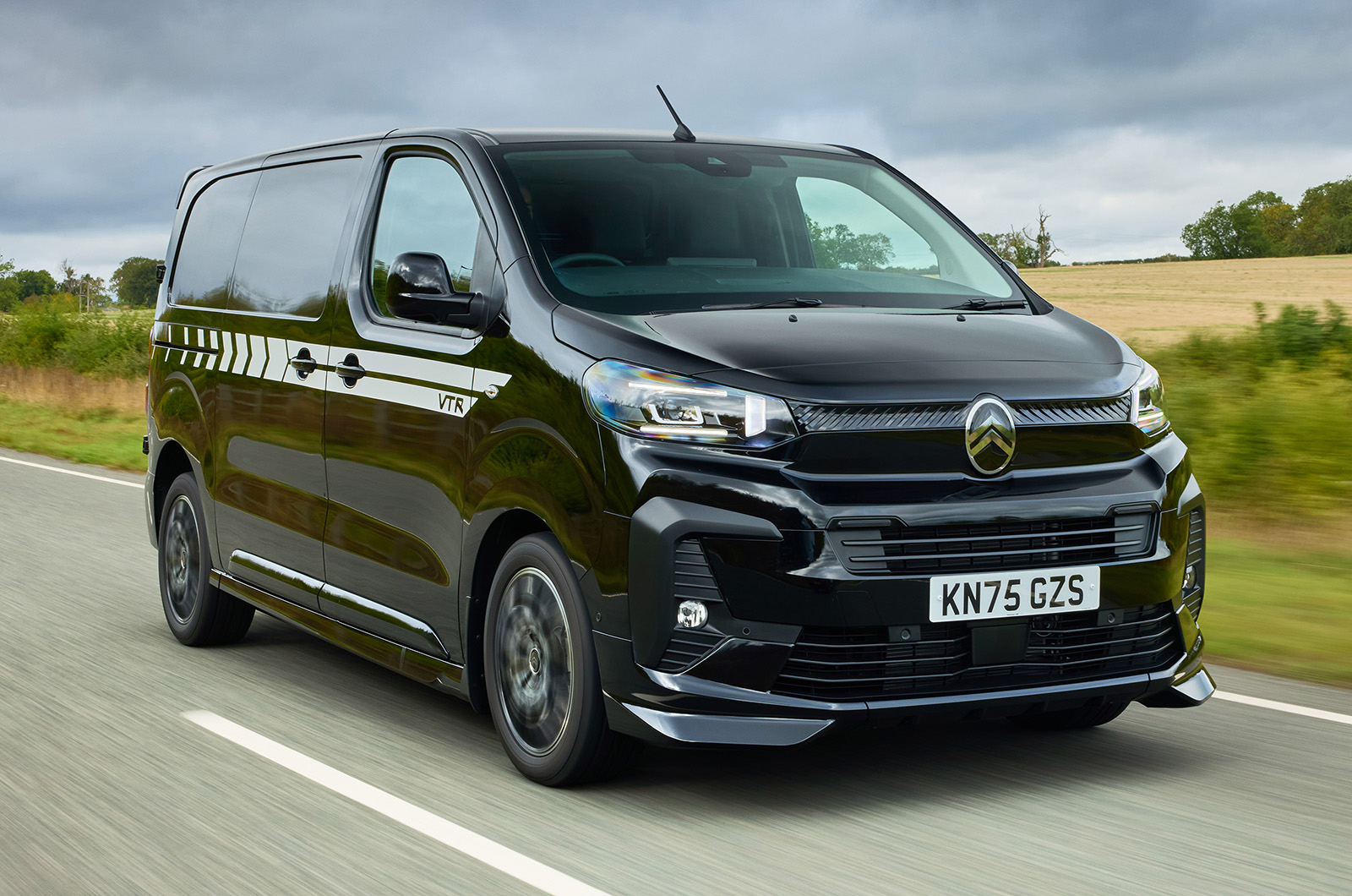 Citroën Dispatch VTR front driving
