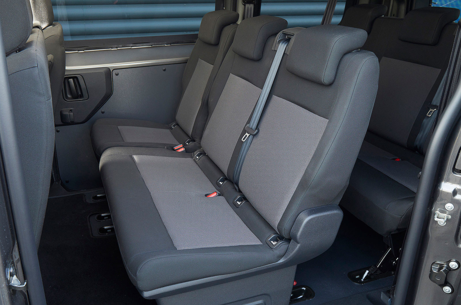 Citroen e-SpaceTourer interior back seats