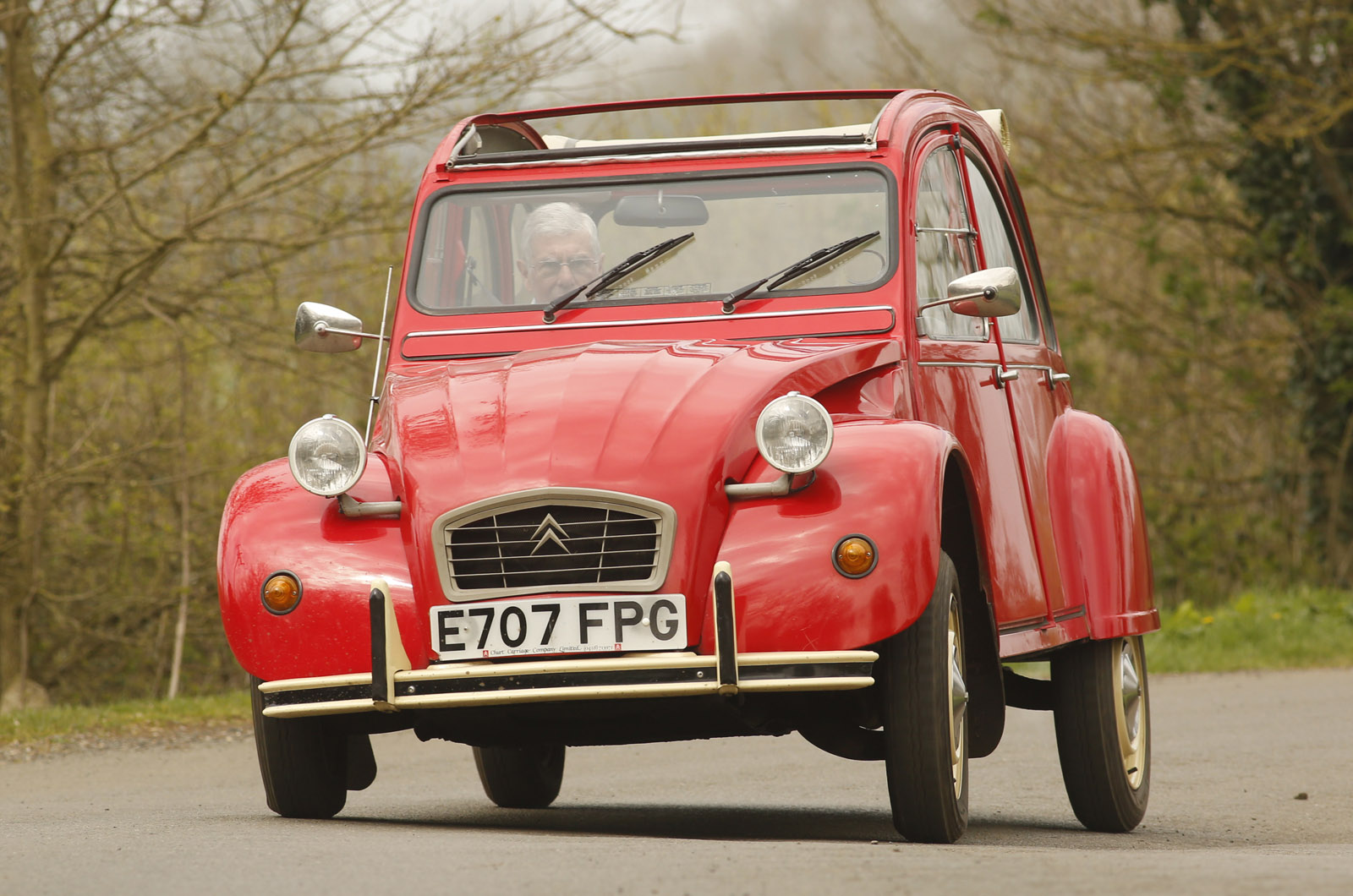 Citroen 2CV front cornering