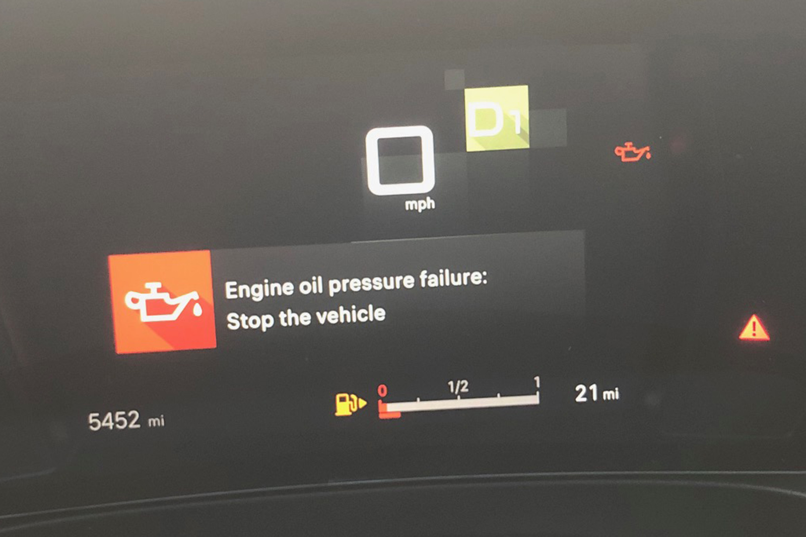 Citroen C5 X oil pressure warning light