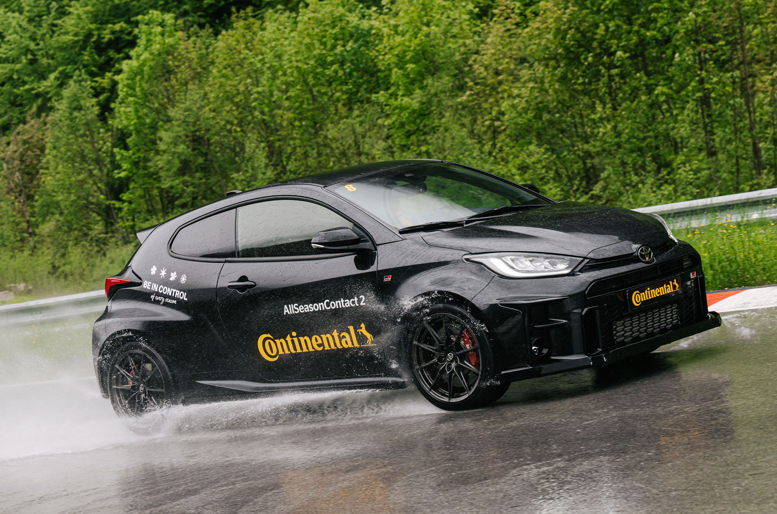 Continental-AllSeasonContact2-tyre