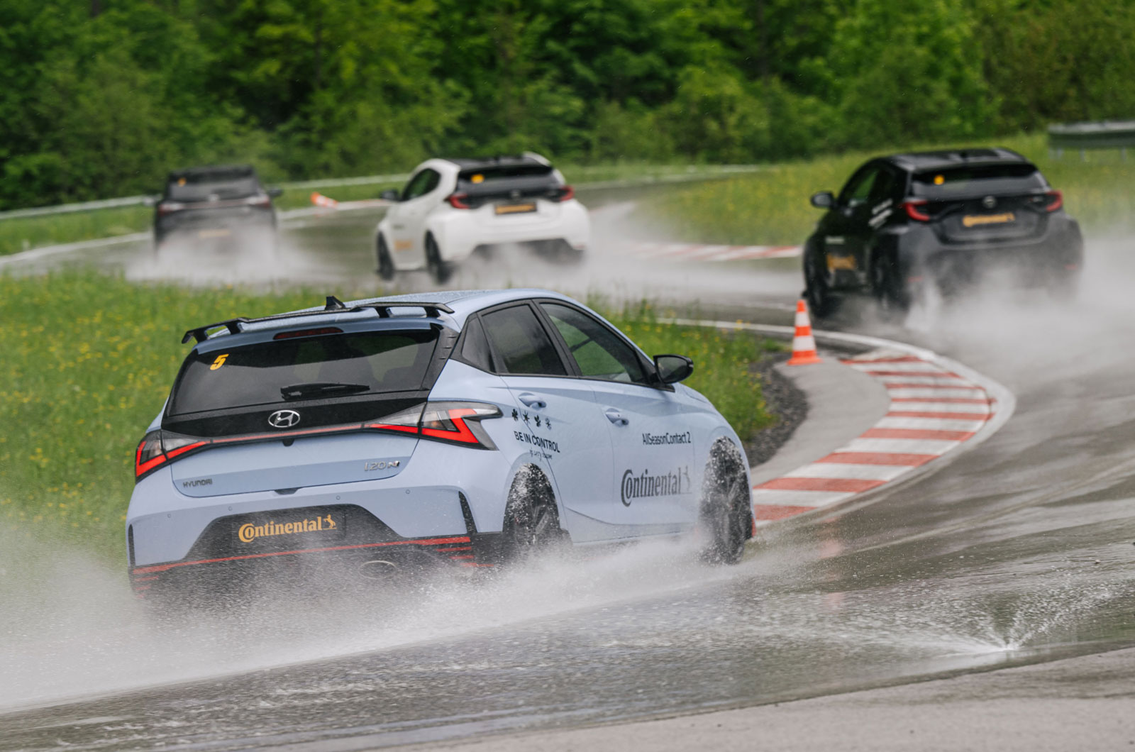 continental-Allseasoncontact2-tyres-being-tested