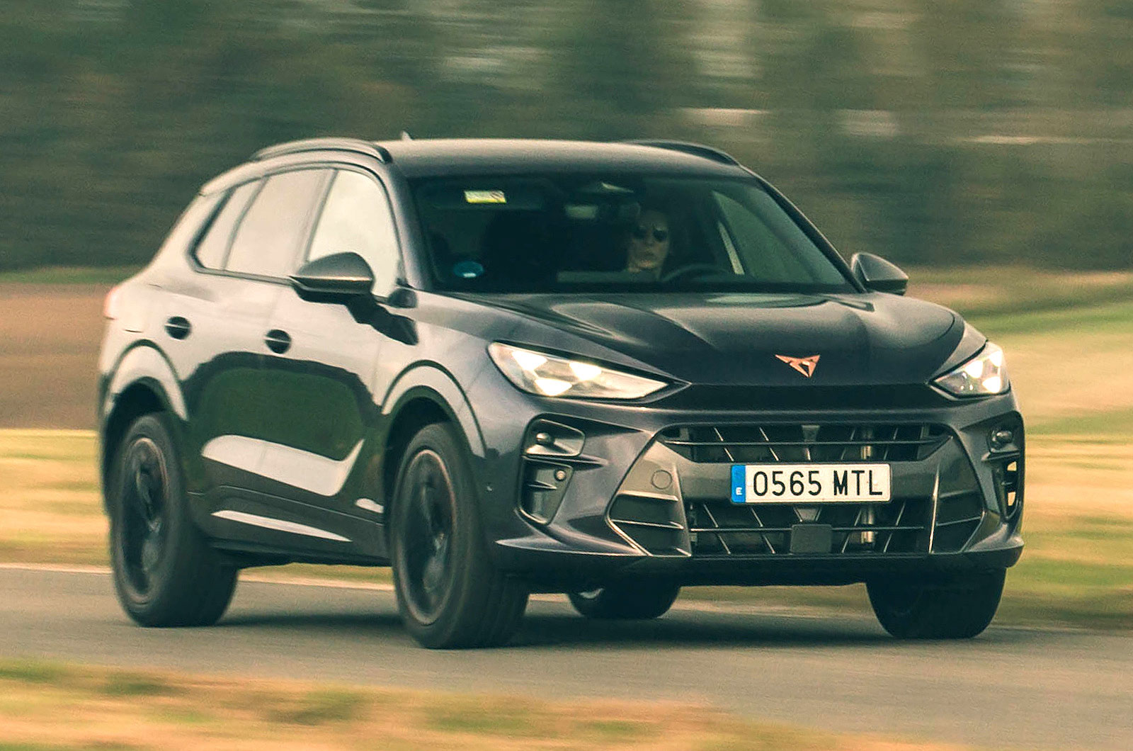 Cupra Terramar front right driving