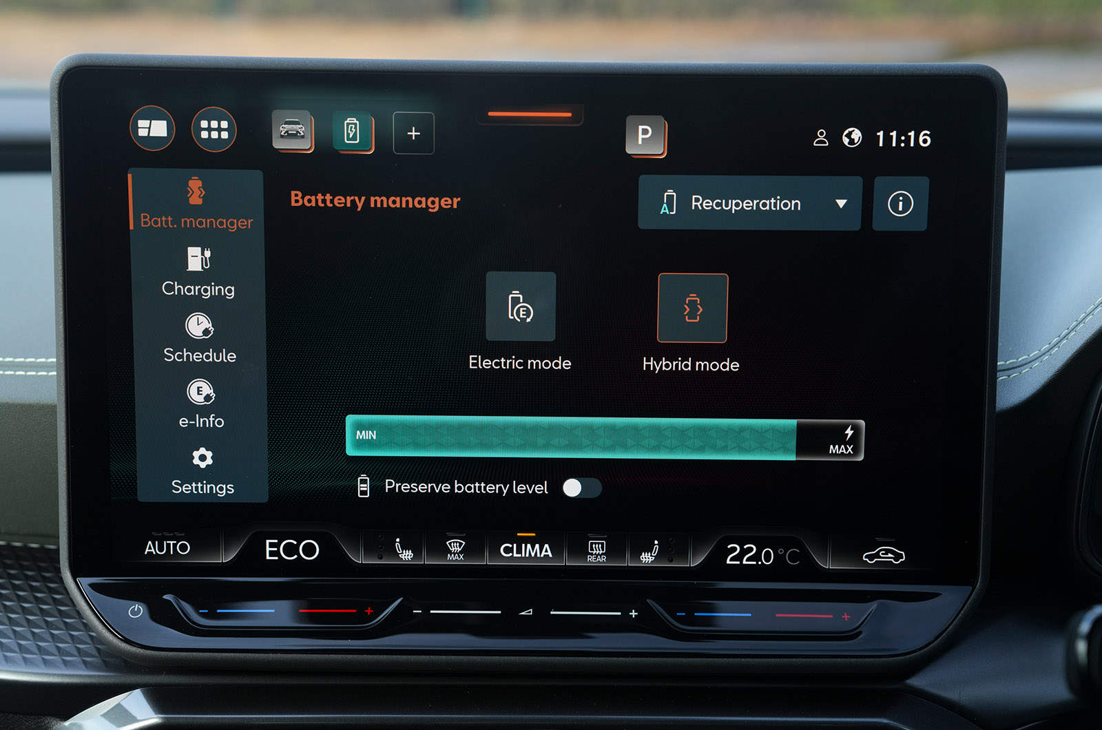 CUPRA Formentor e-HYBRID charging screen