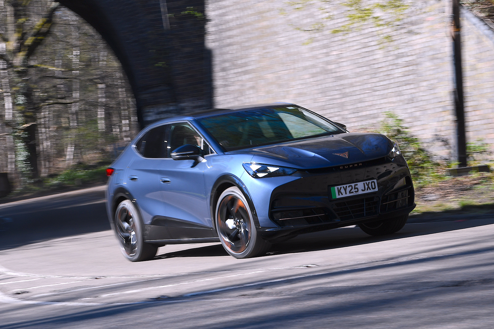Cupra Tavascan cornering 10