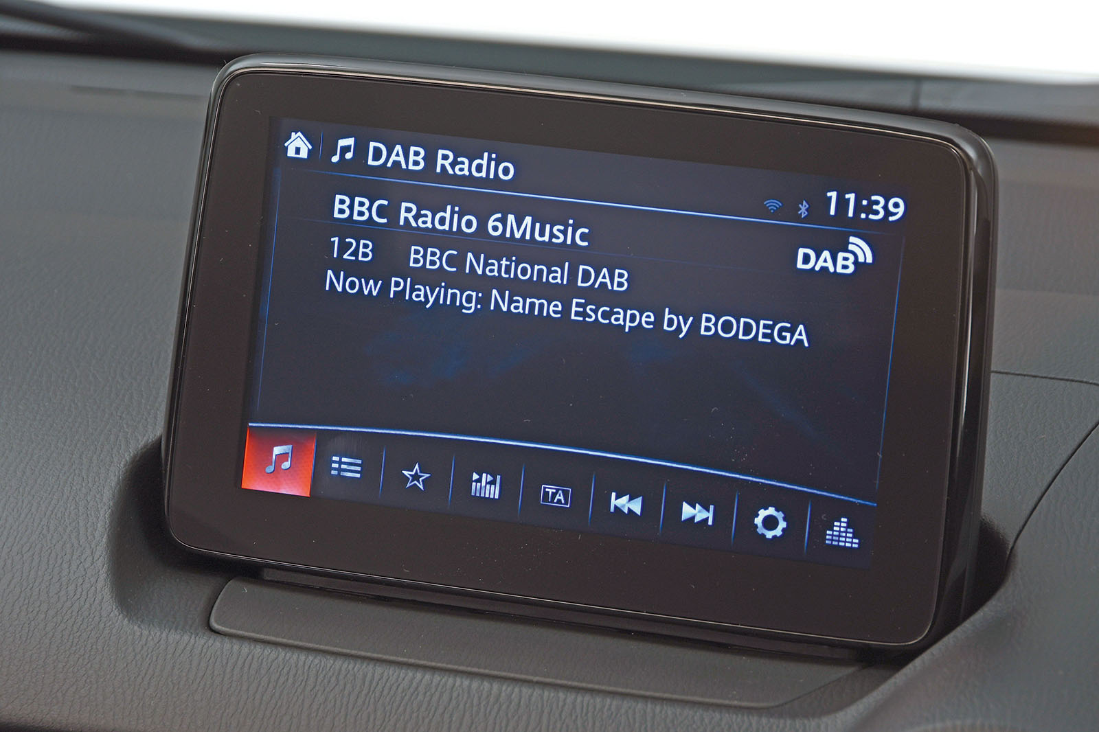 Mazda CX-3 infotainment