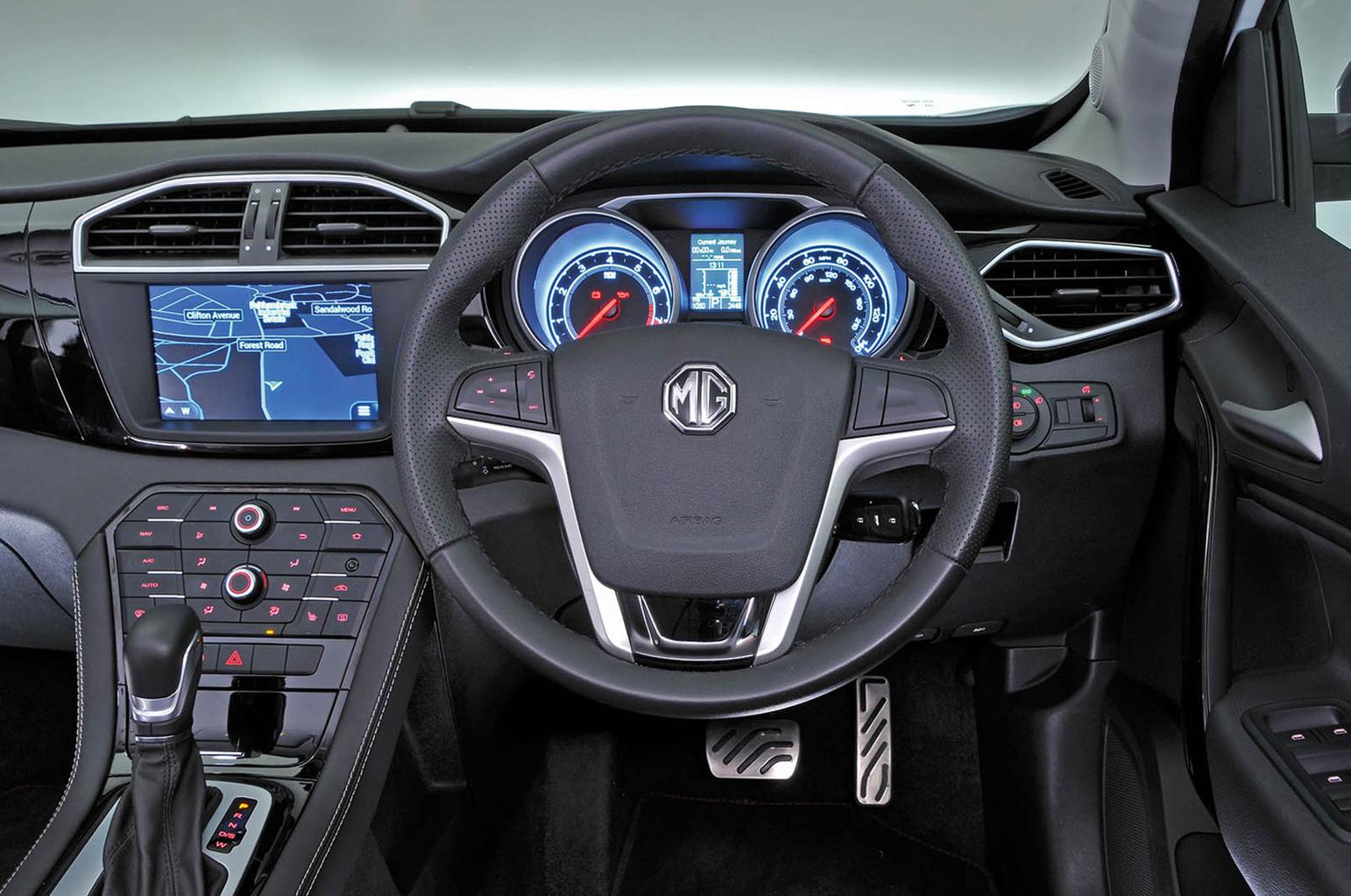 MG GS vs Suzuki Vitara