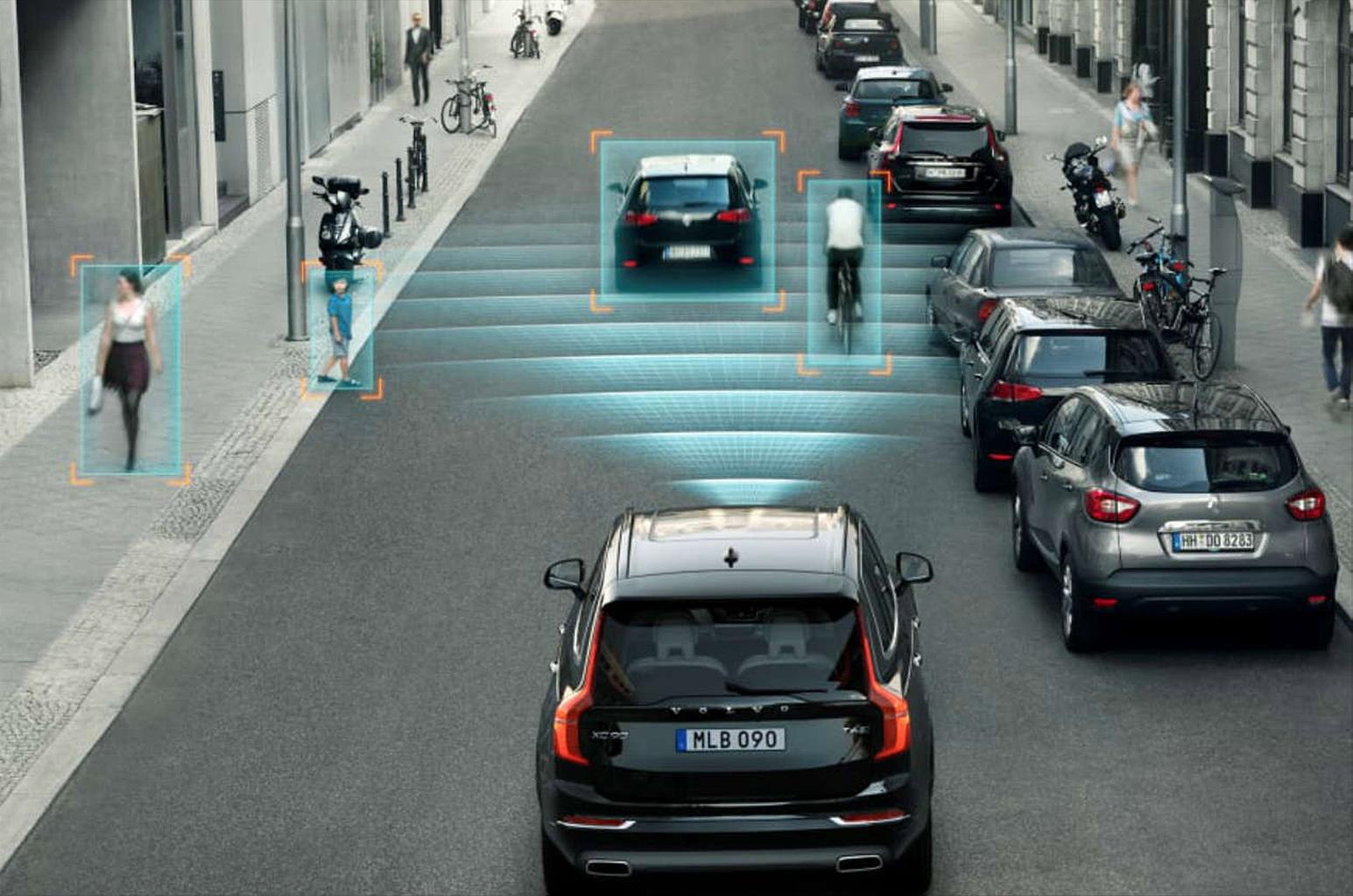 AUTONOMOUS EMERGENCY BRAKING (AEB)