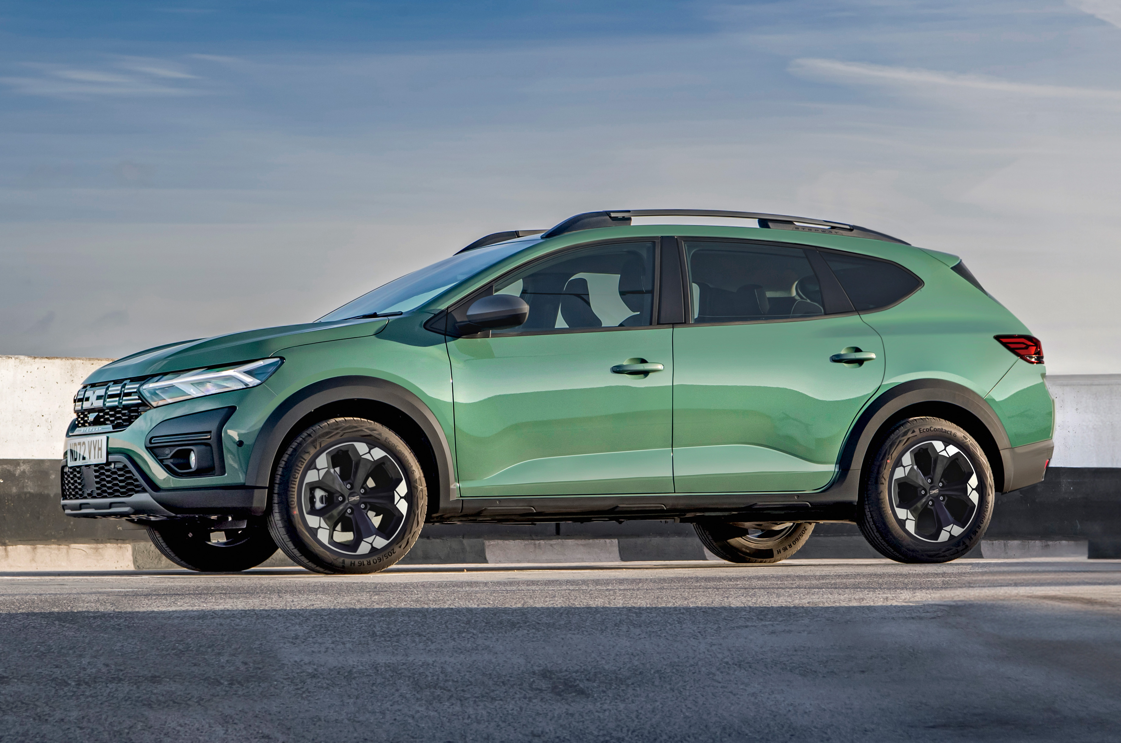 Dacia C-Neo render side static