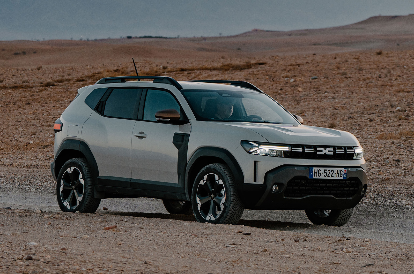 Dacia Duster front driving