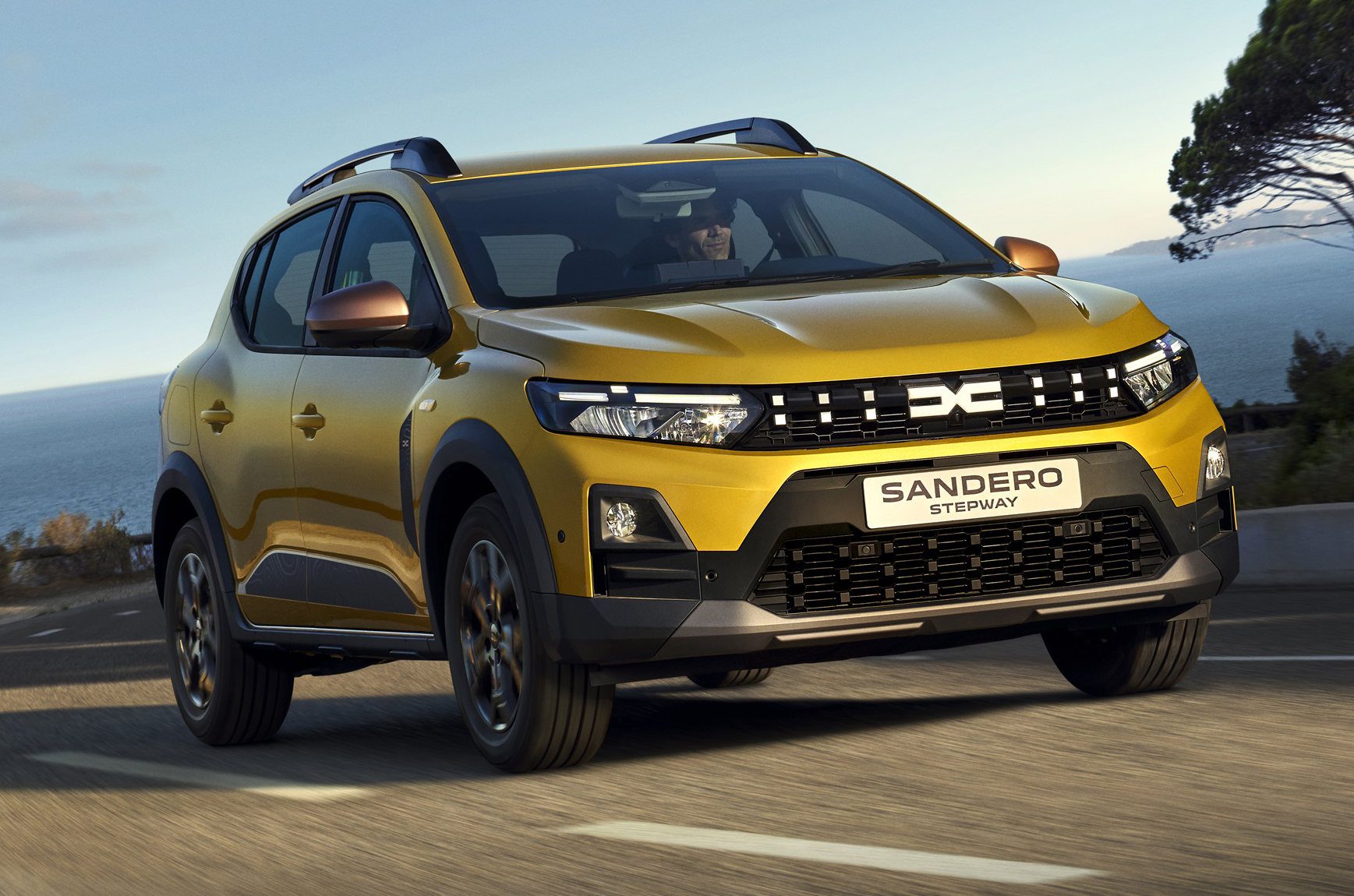 Dacia Sandero Stepway front driving