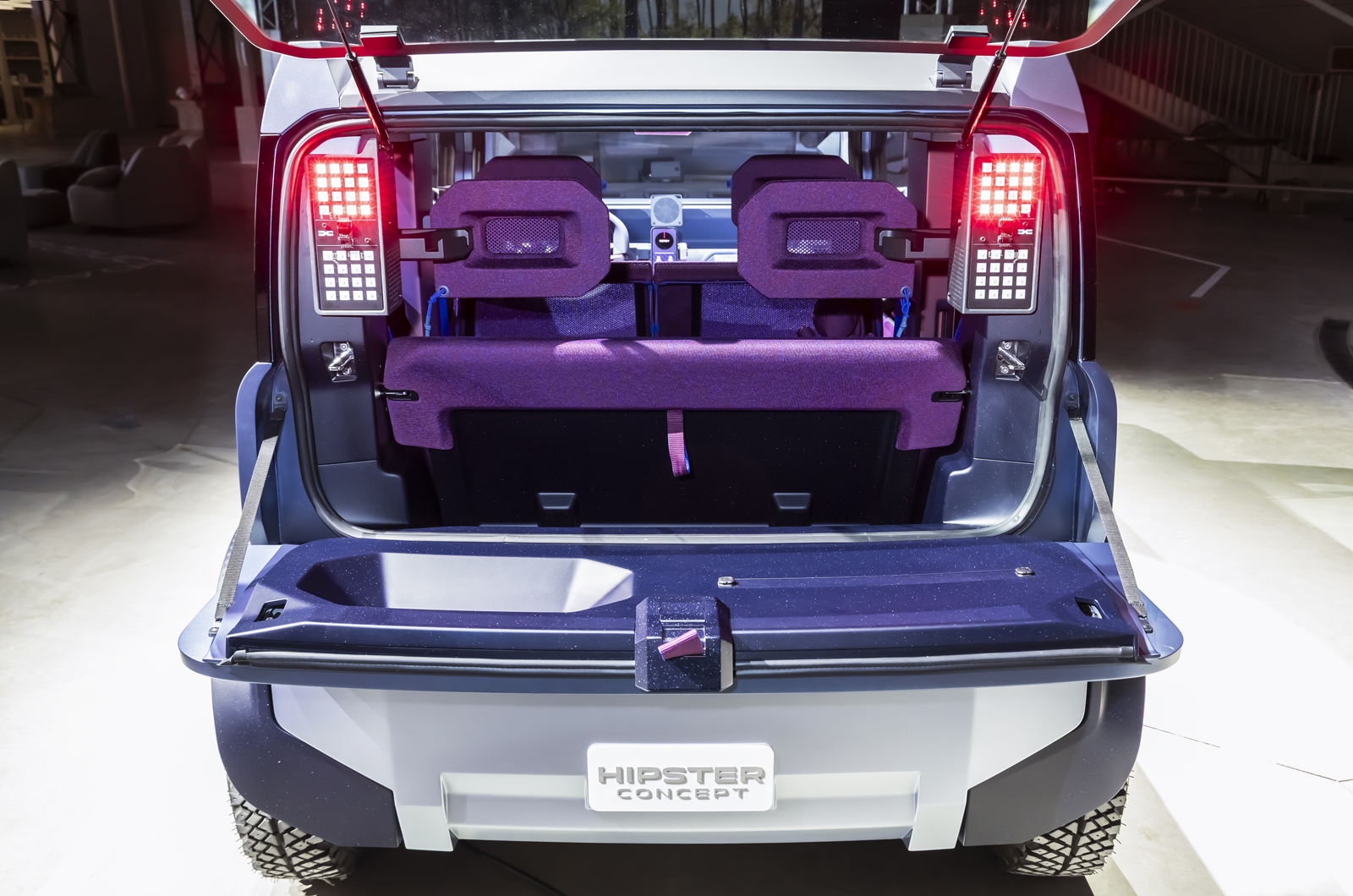 Dacia Hipster concept boot