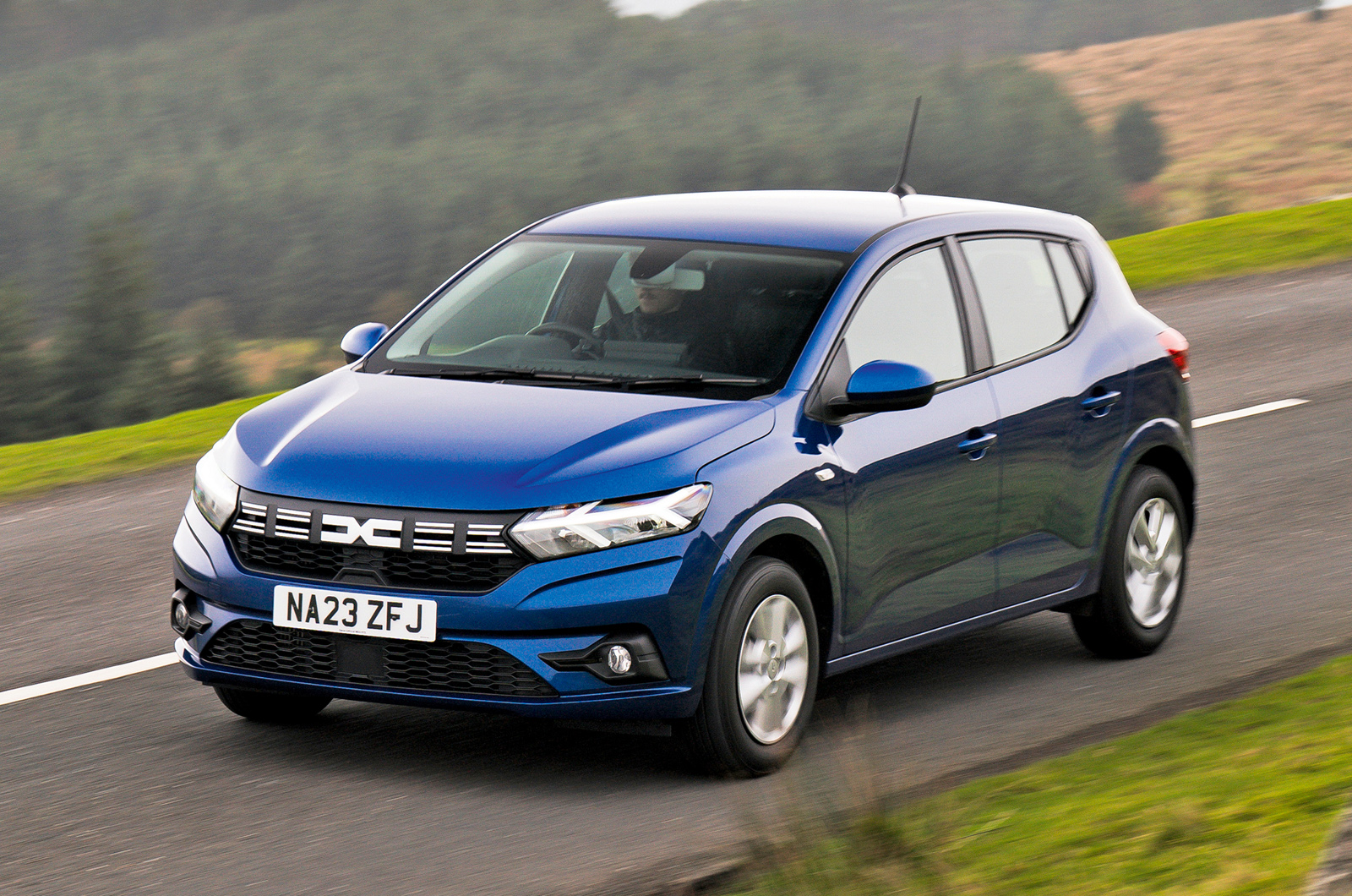 Dacia Sandero front driving