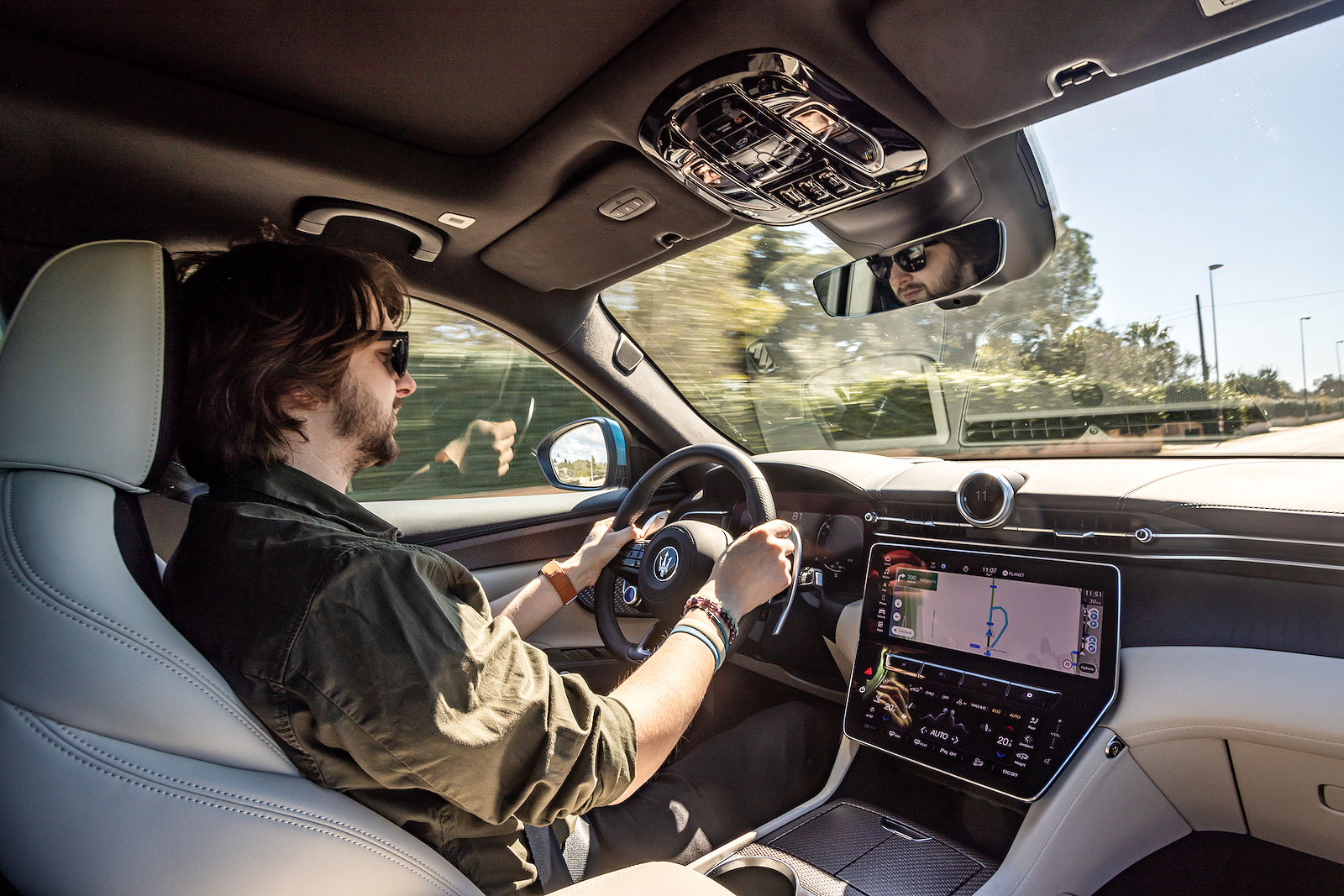 Dan Jones test driving Maserati Grecale Folgore