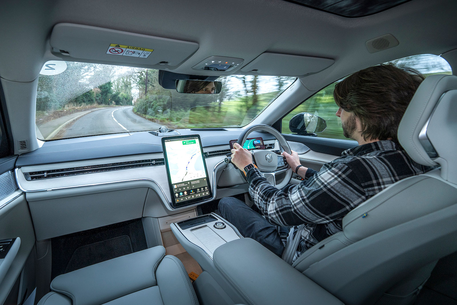 Dan Jones test driving Volvo EX90