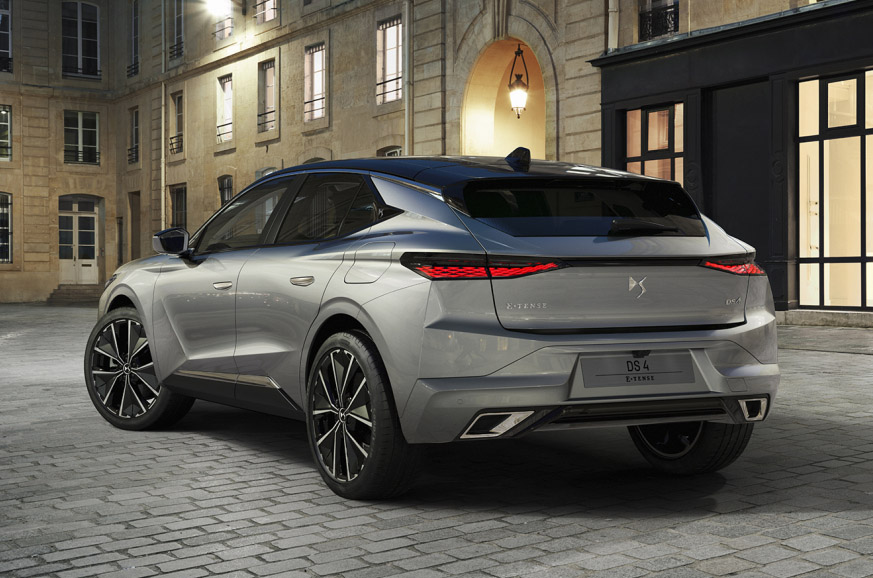 DS No4 rear driving