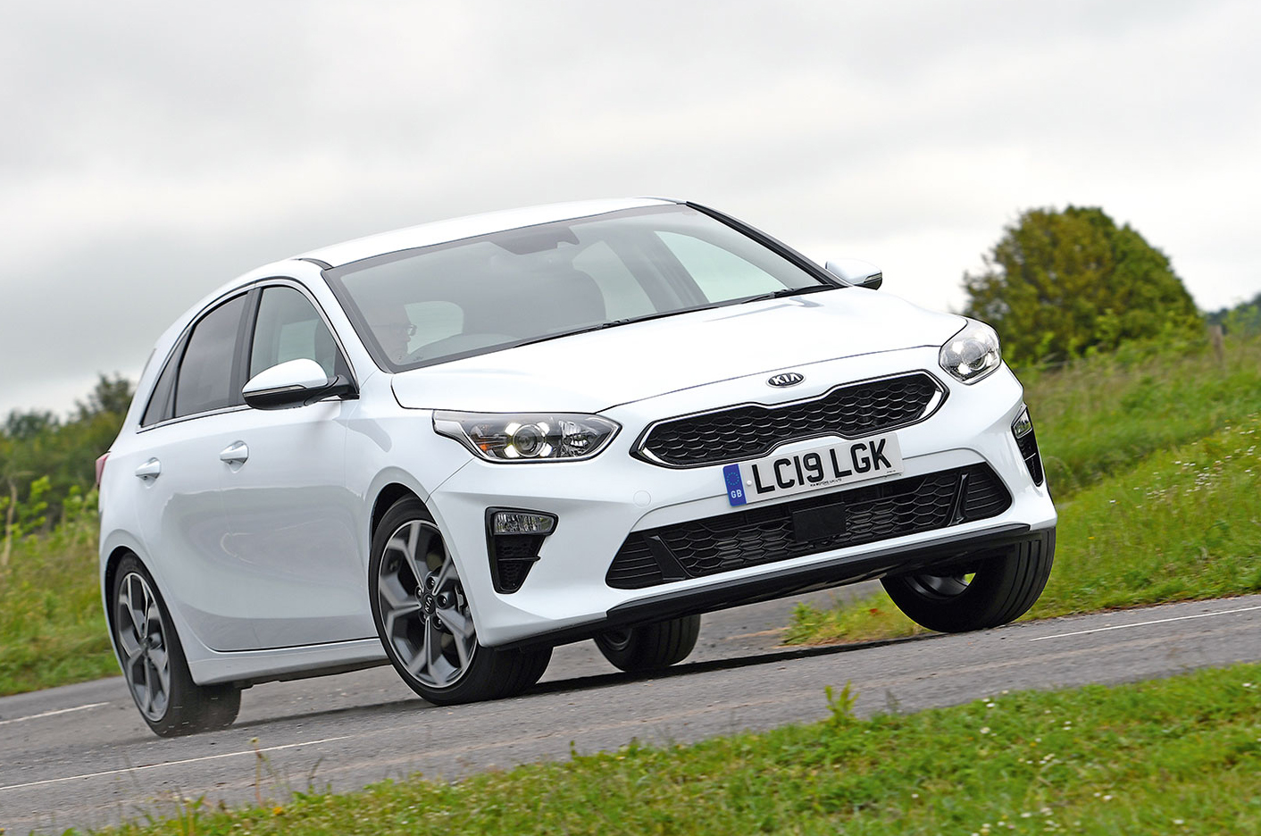Kia Ceed driving