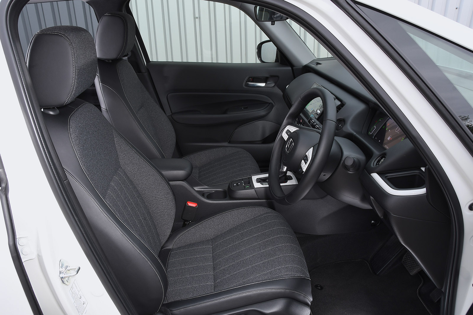 Volkswagen Caravelle 2020 RHD front tracking