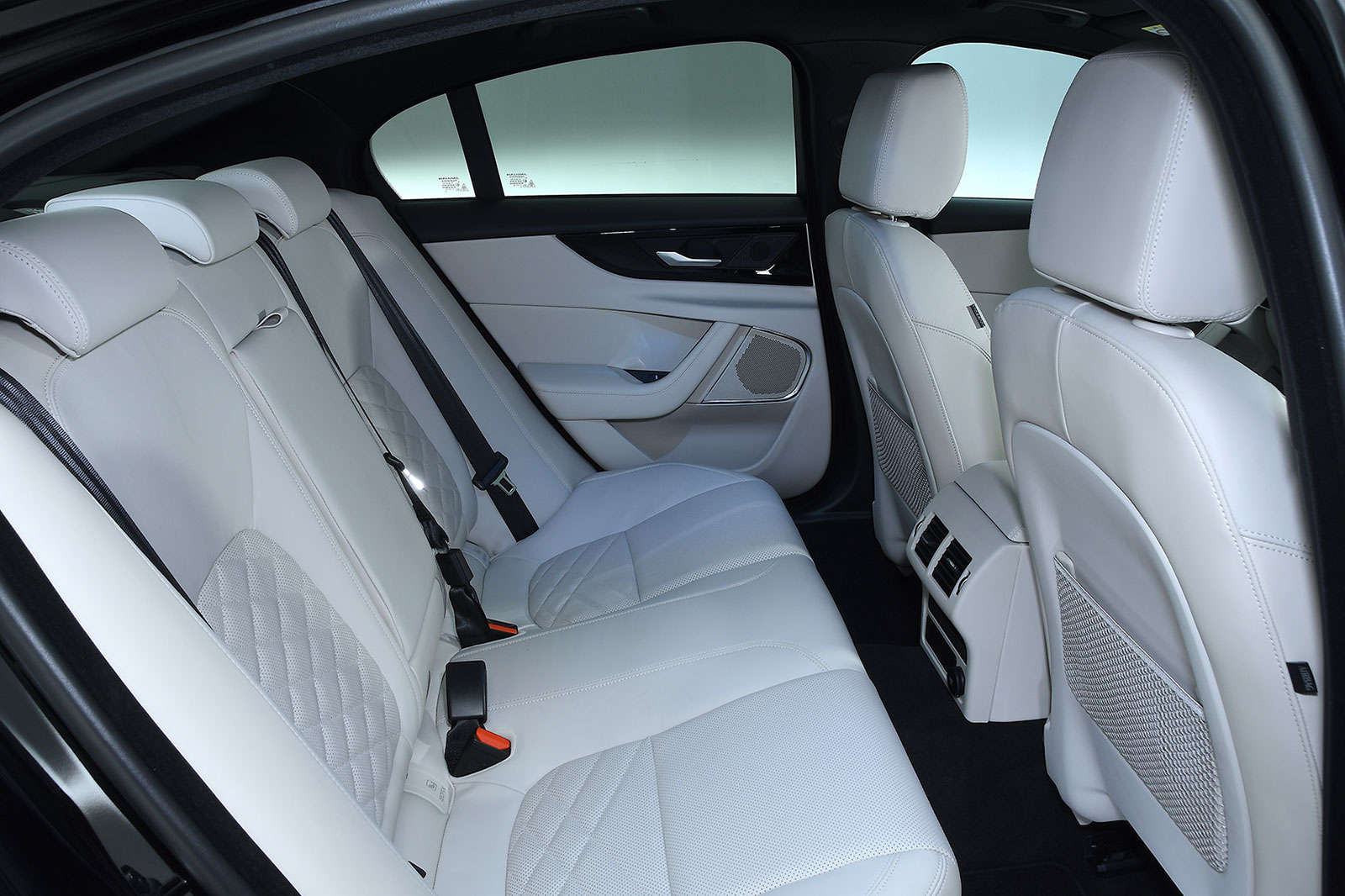 Jaguar XE rear seats