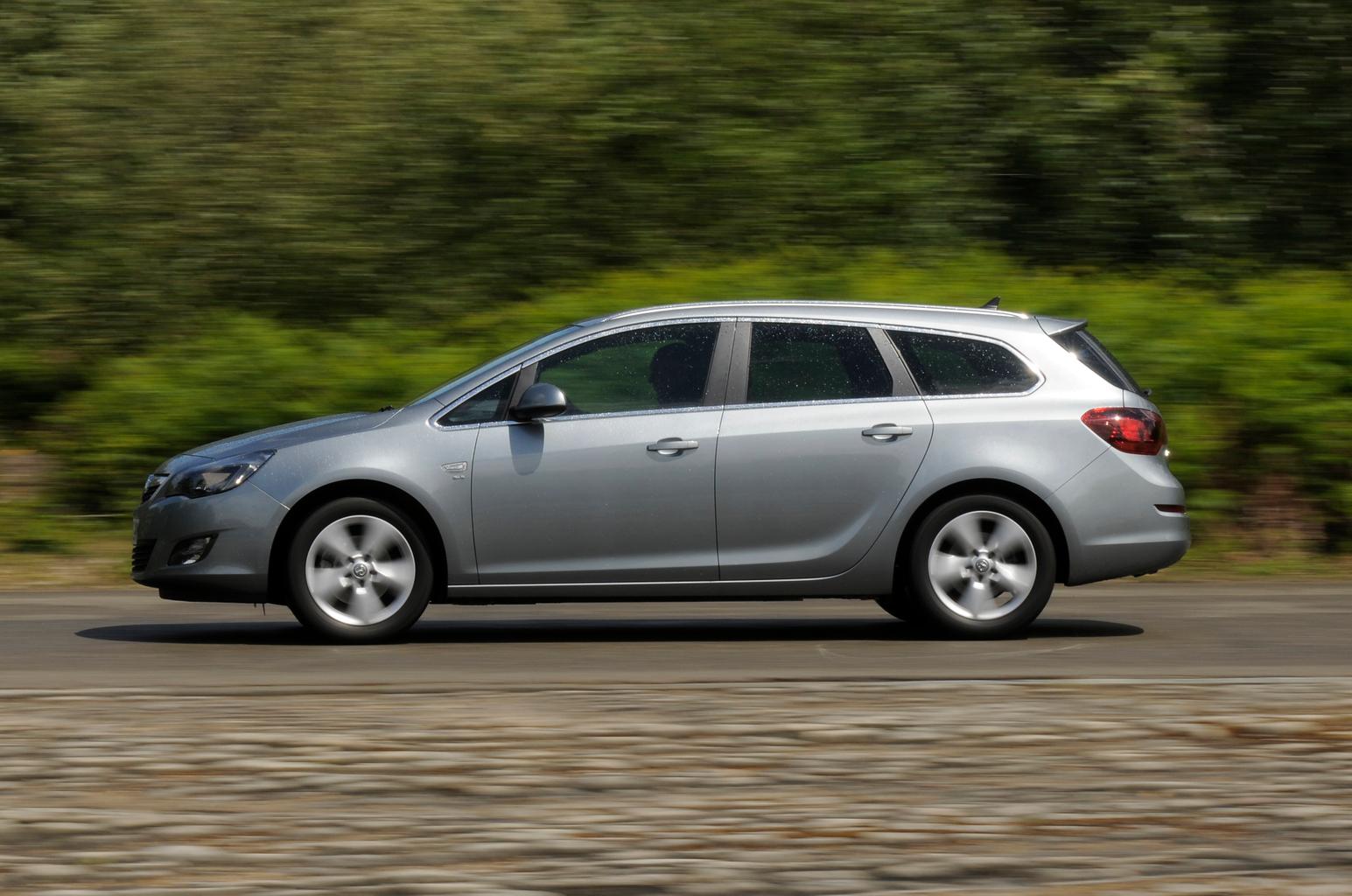 Used Vauxhall Astra Sports Tourer 2010-2015