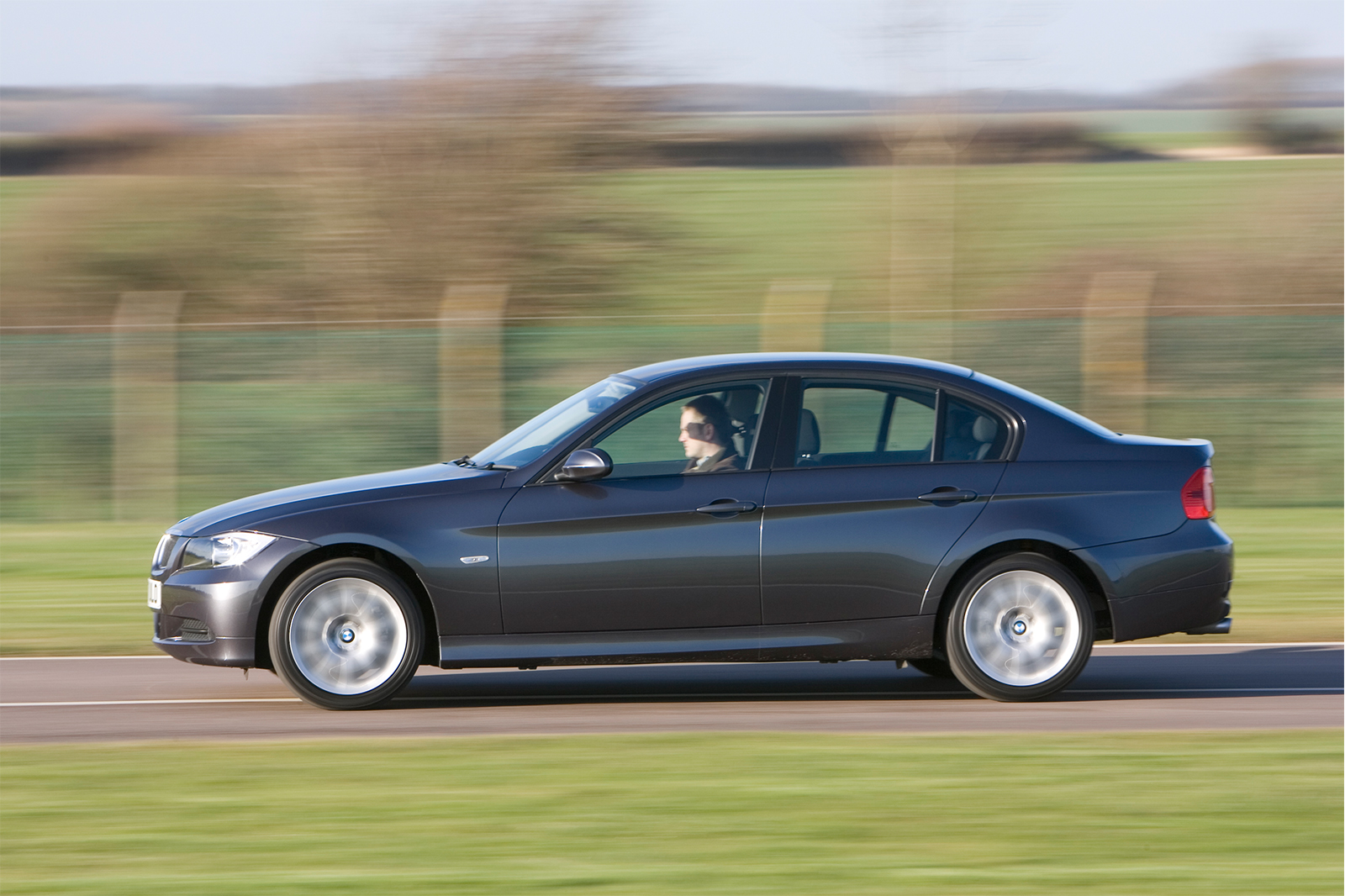 e90 dash